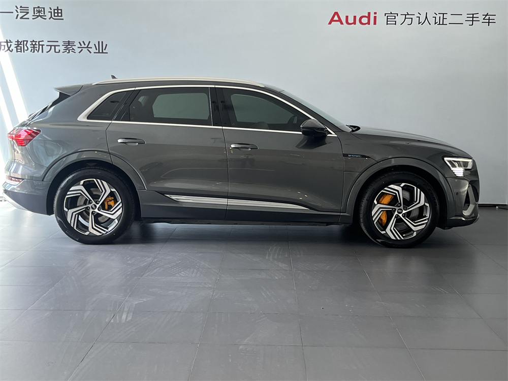 Audi e-tron 2023 #4 Audi e-tron 2023 car image #4