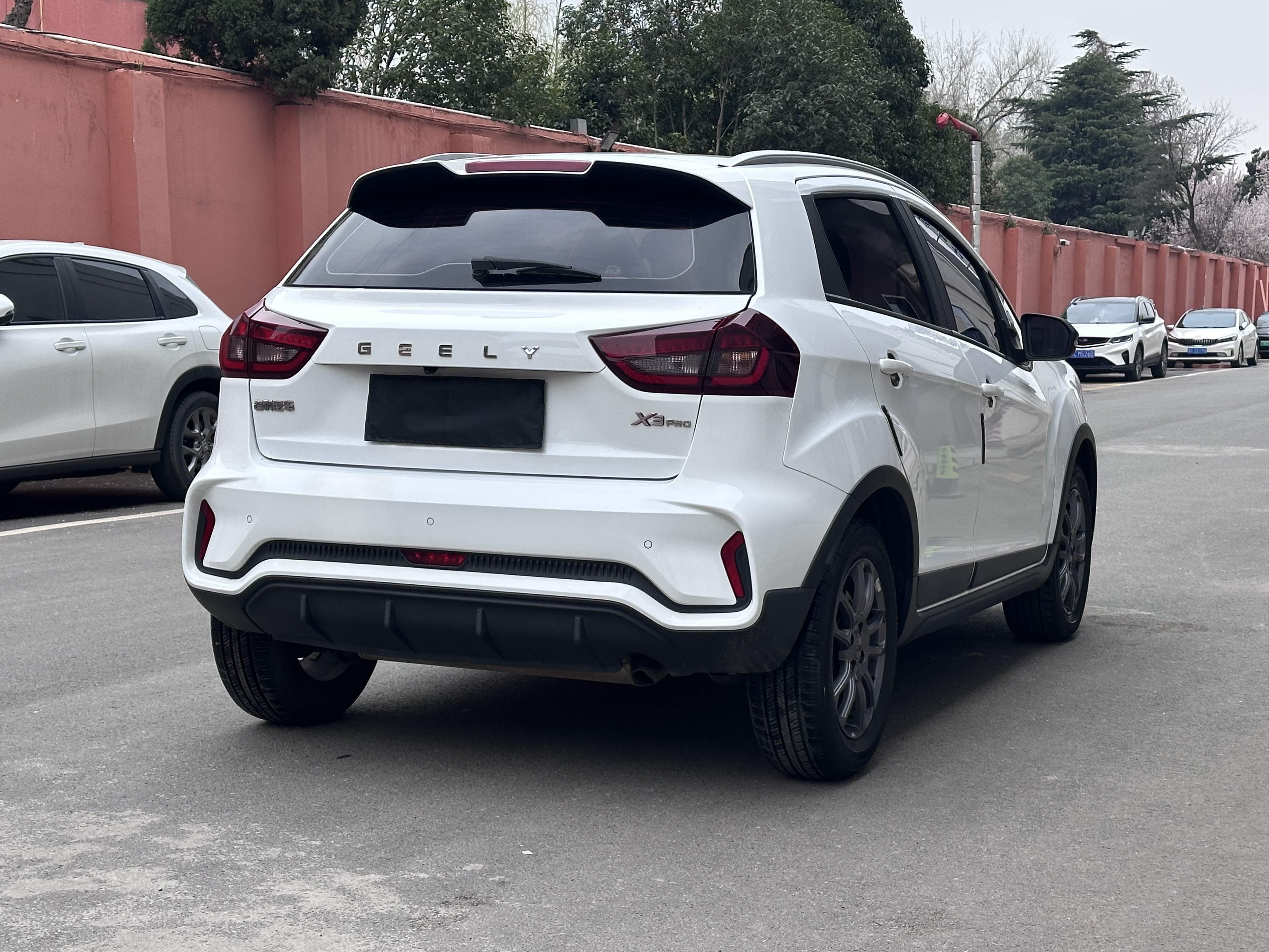 GEELY Vision X3 2022 car image #4