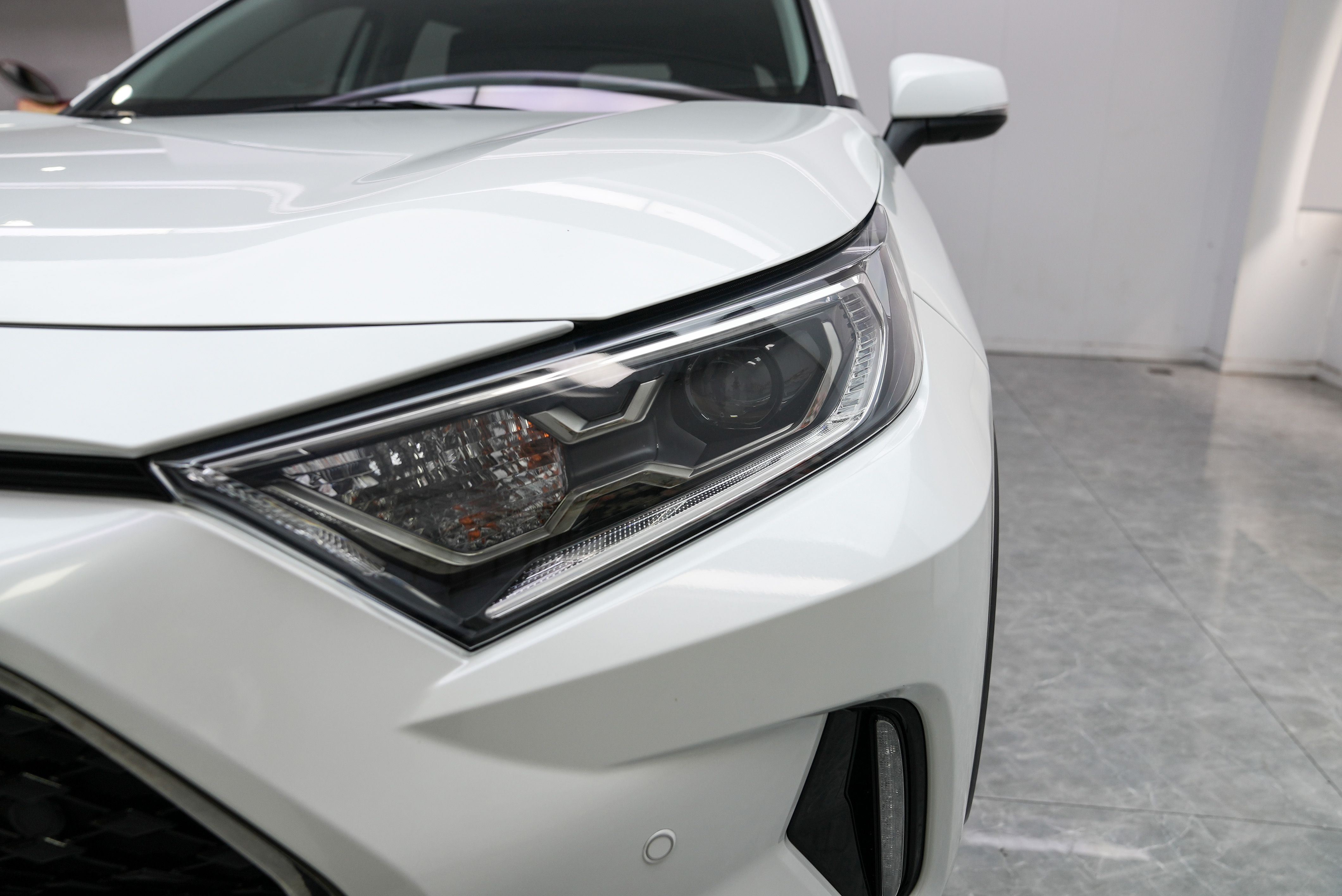 Toyota RAV4 Hybird E+ 2021 immagine di auto #4