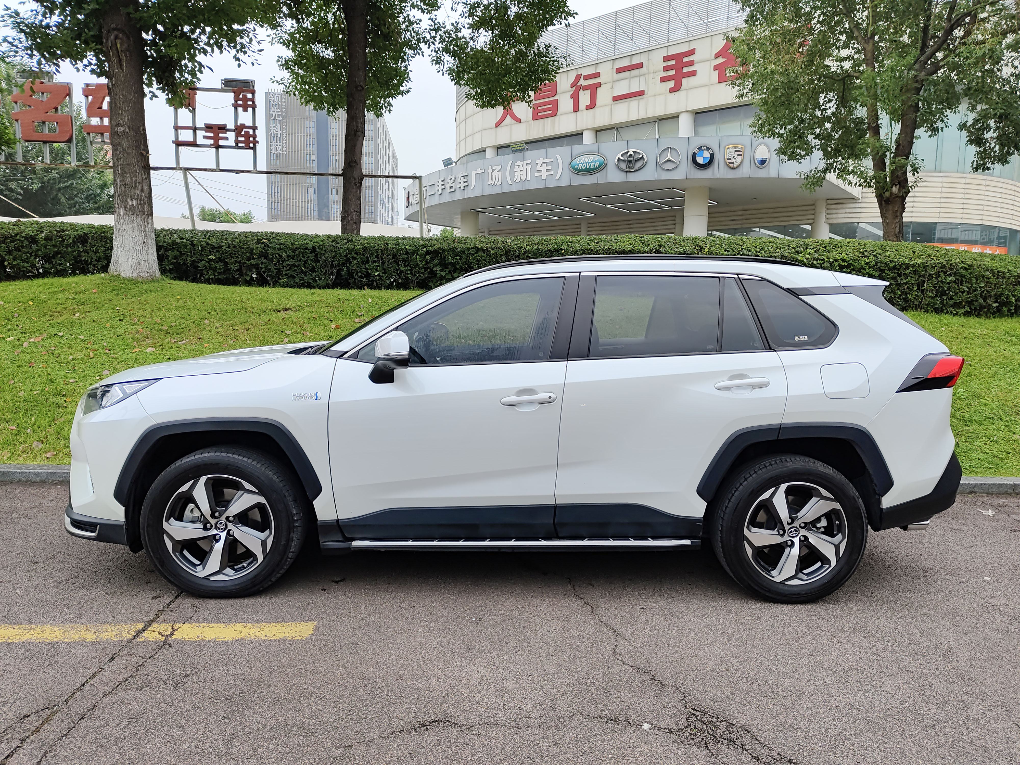 Toyota RAV4 Hybird E+ 2021 #4 Toyota RAV4 Hybird E+ 2021 immagine di auto #4