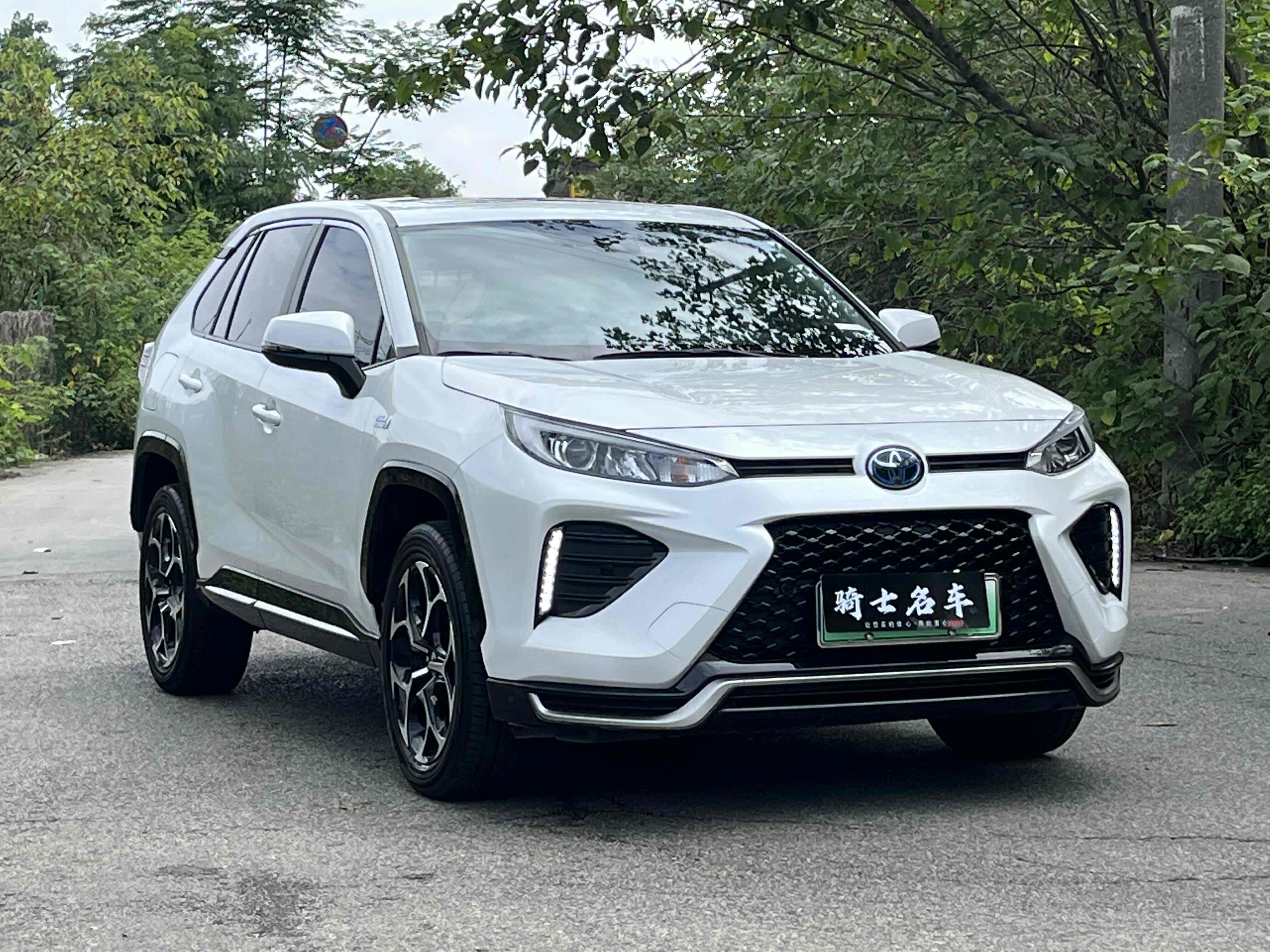 丰田 威兰达新能源 2022 #4 丰田 威兰达新能源 2022 汽车图片 #4