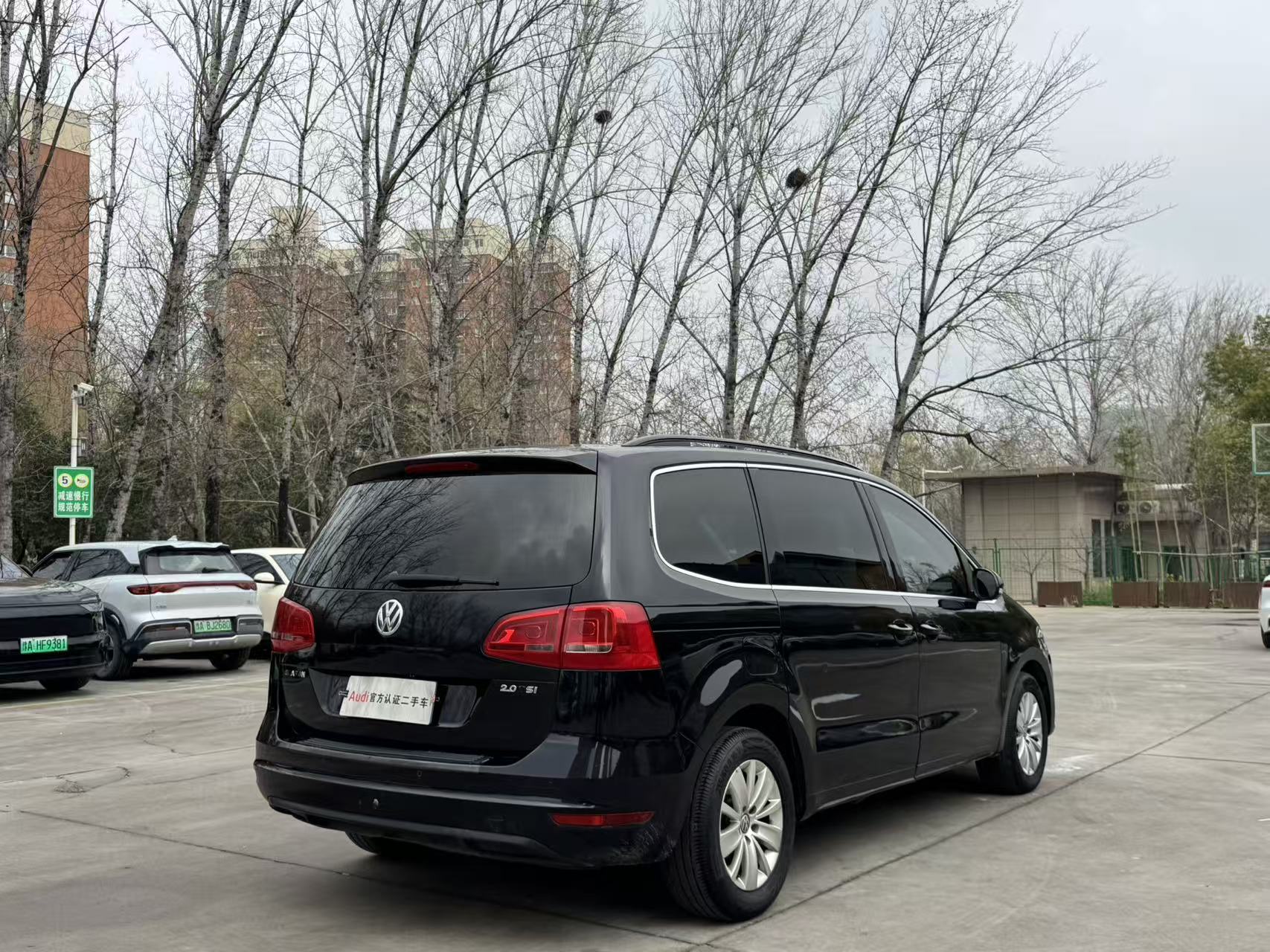 Volkswagen Sharan 2013 immagine di auto #4