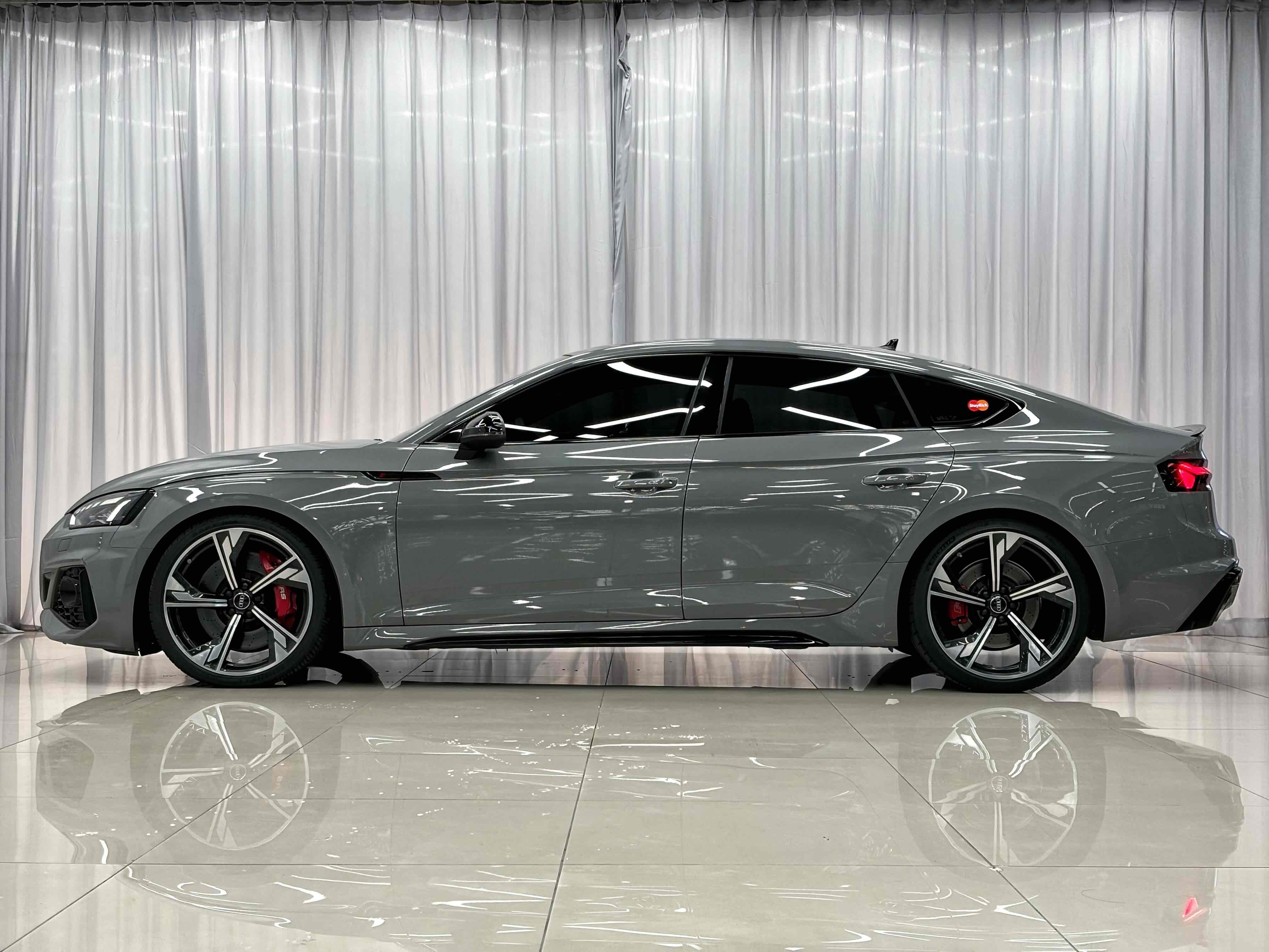 Audi RS 5 2021 car image #4