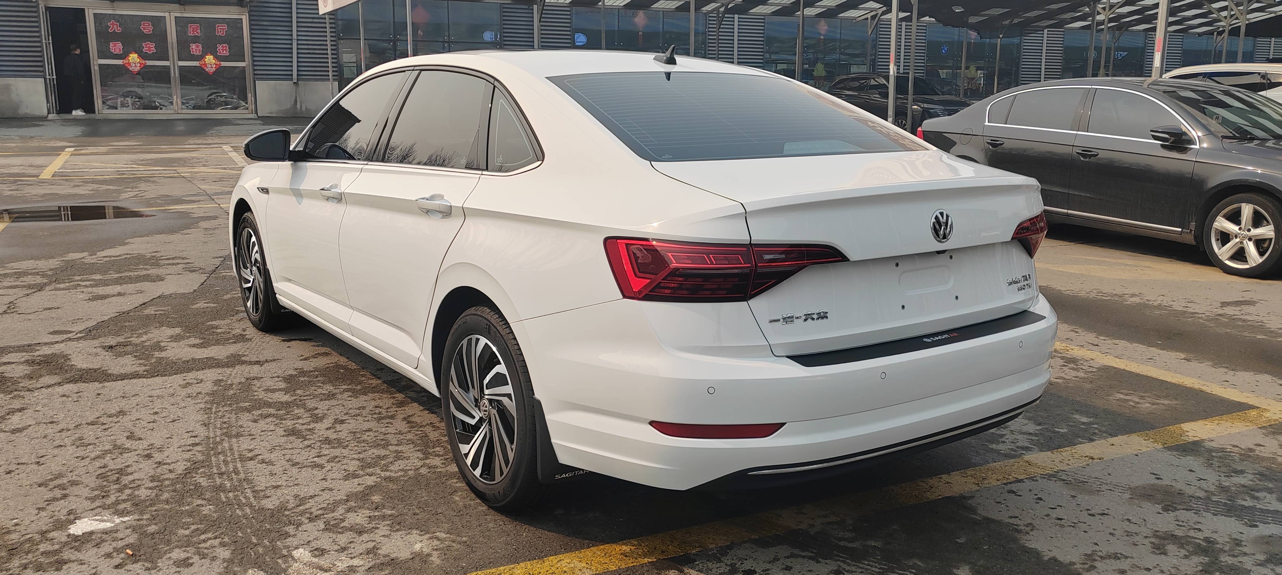 Volkswagen Sagitar 2021 car image #4