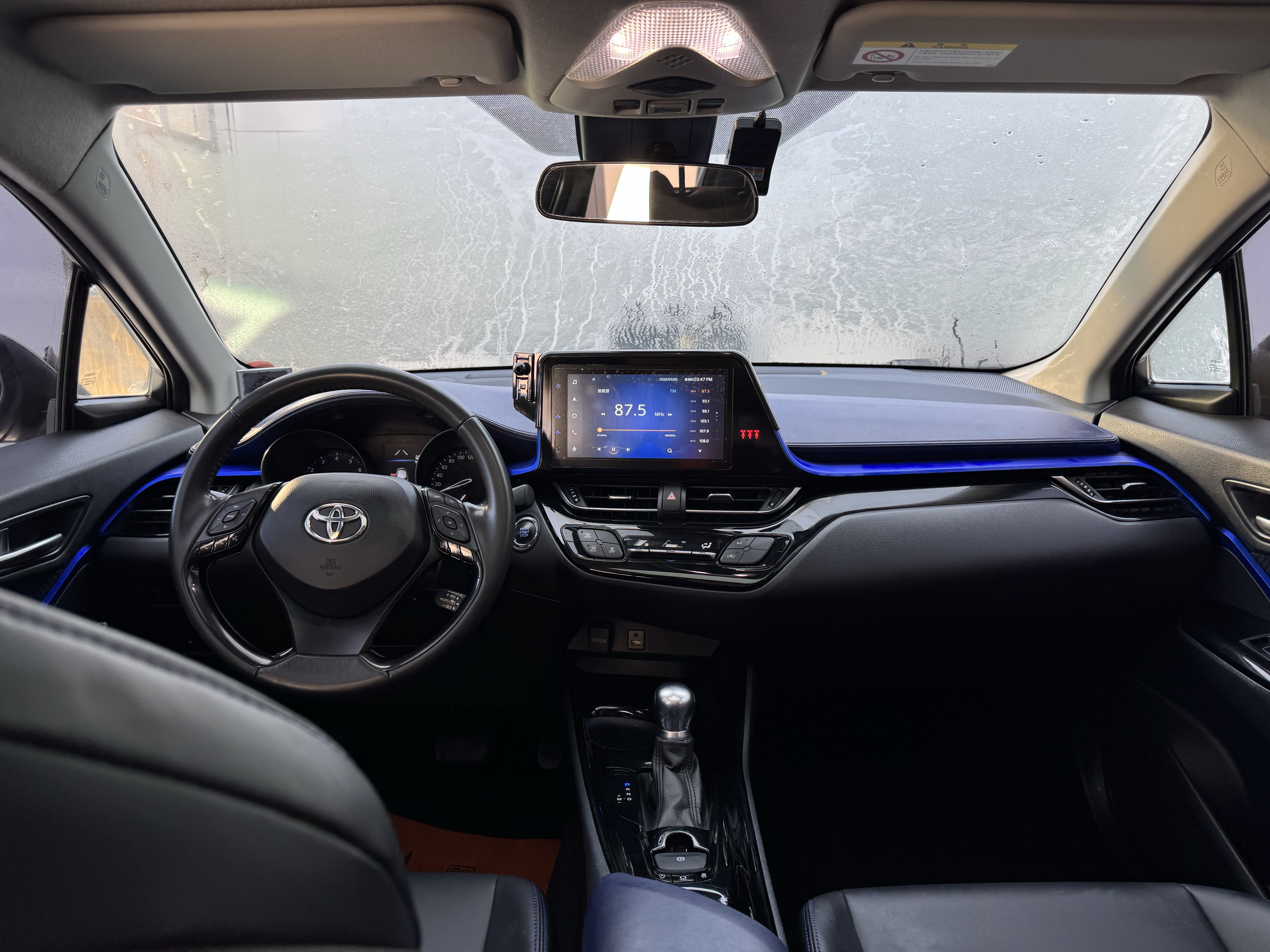 Toyota C-HR 2022 #4 Toyota C-HR 2022 car image #4