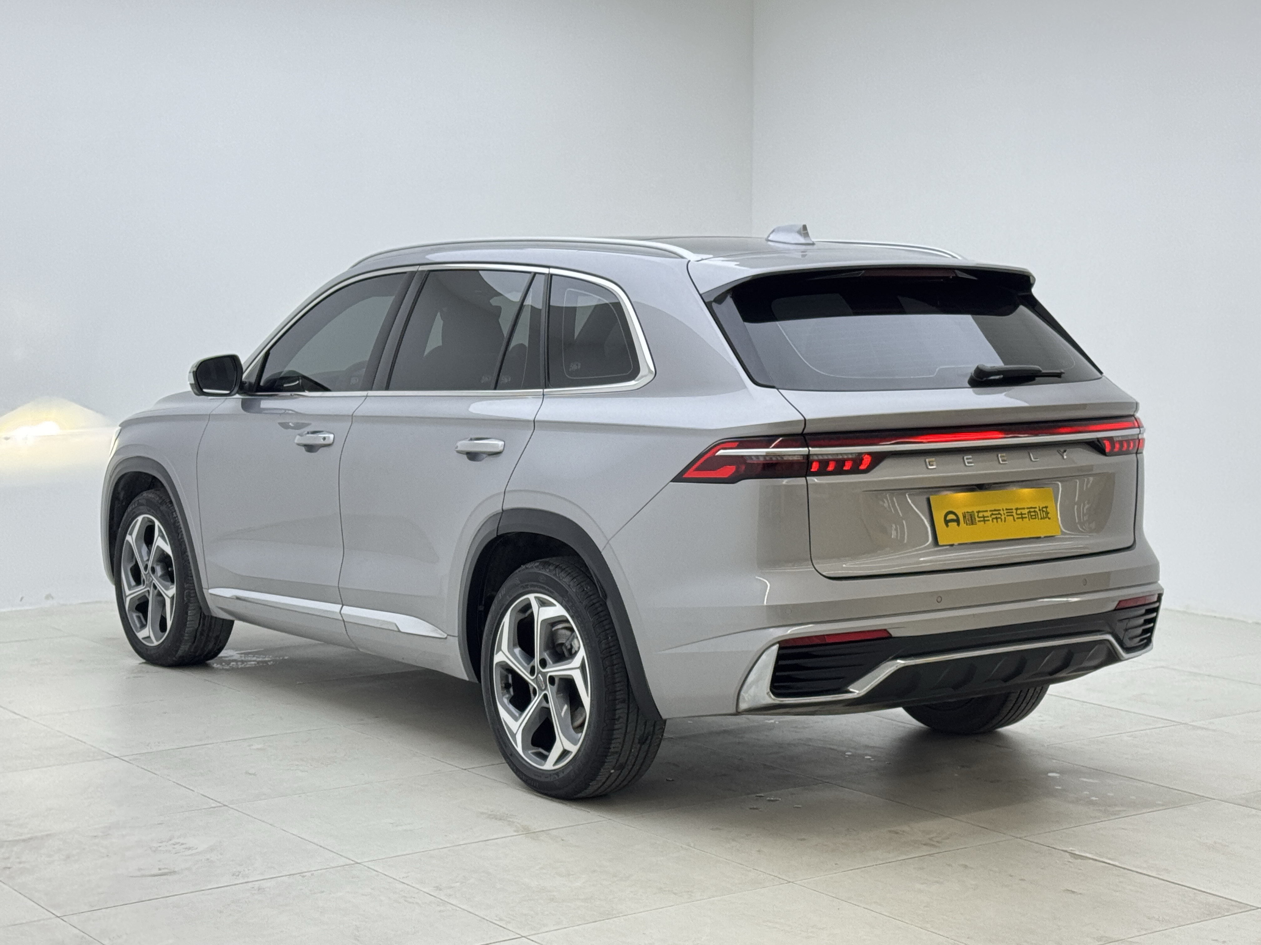 GEELY Monjaro 2023 car image #4