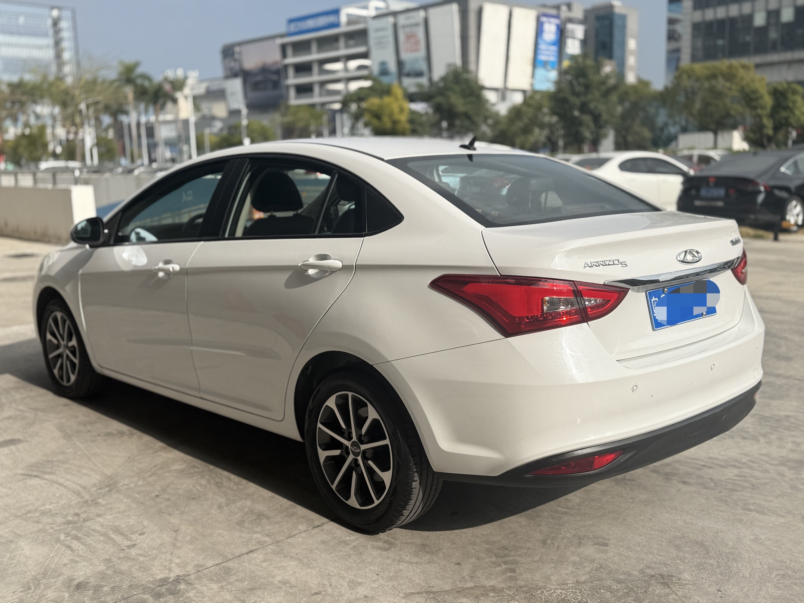 Chery Arrizo 5 2023 car image #4