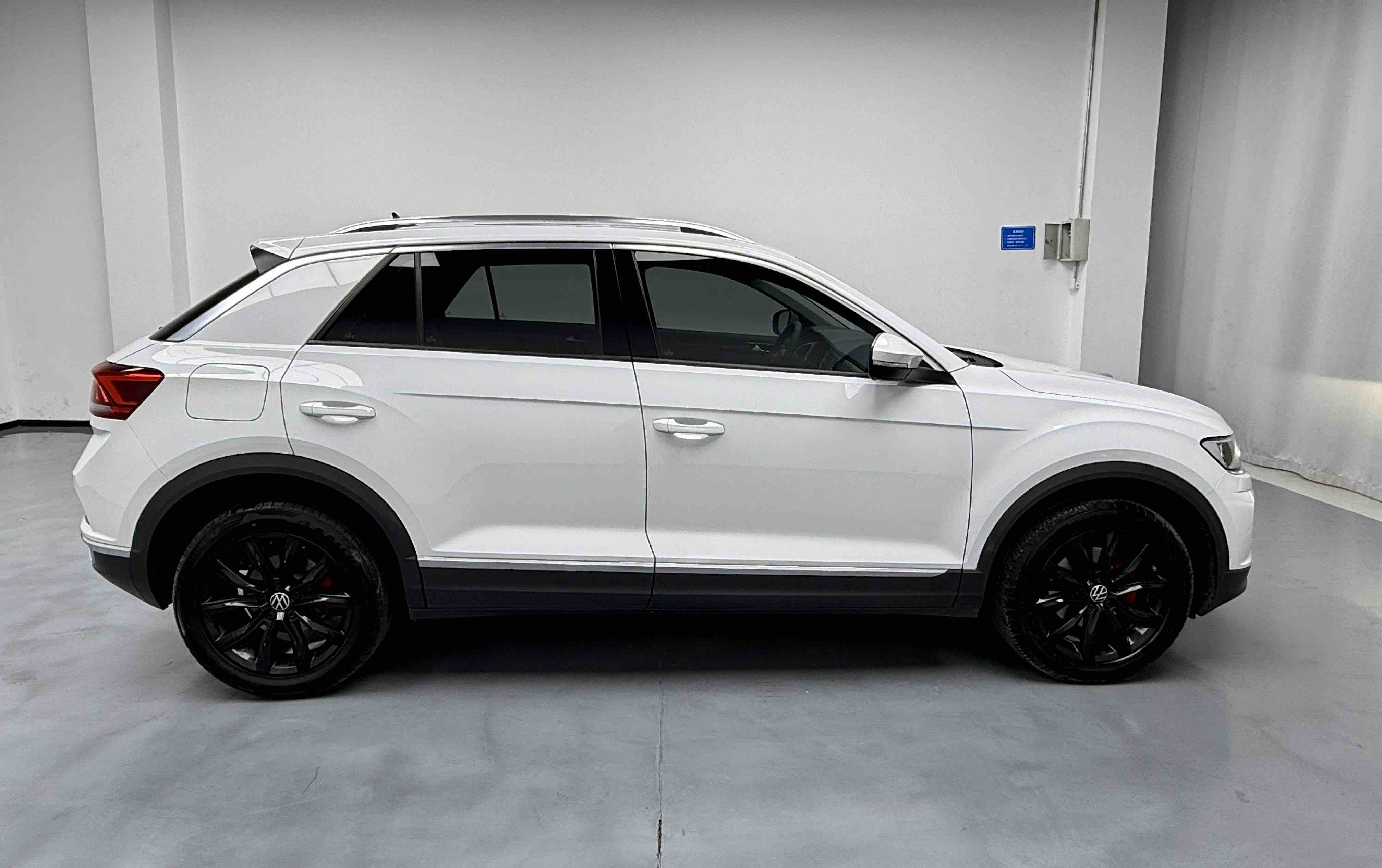 T-Roc 2022 car image #4
