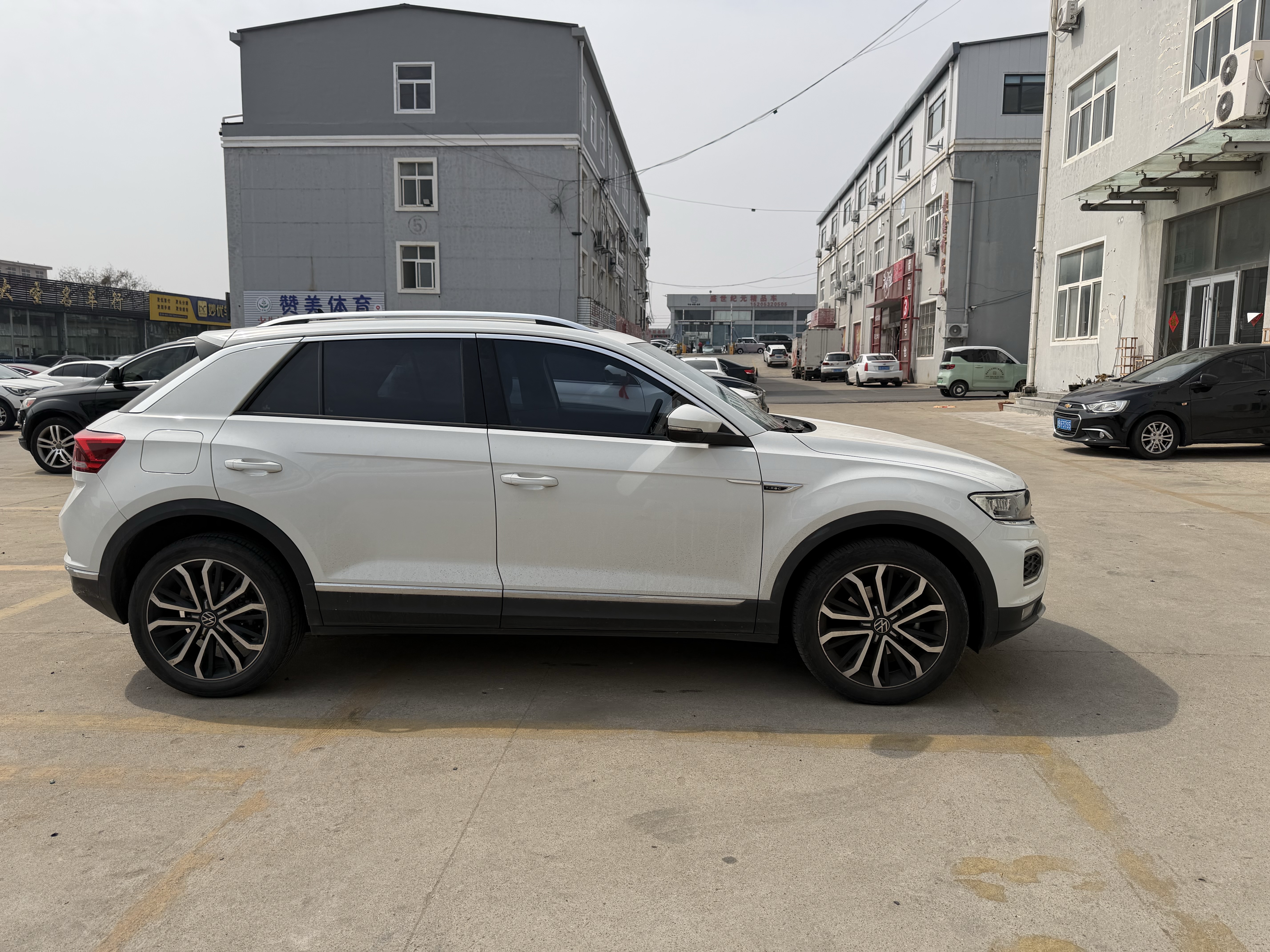 T-Roc 2022 #4 T-Roc 2022 car image #4