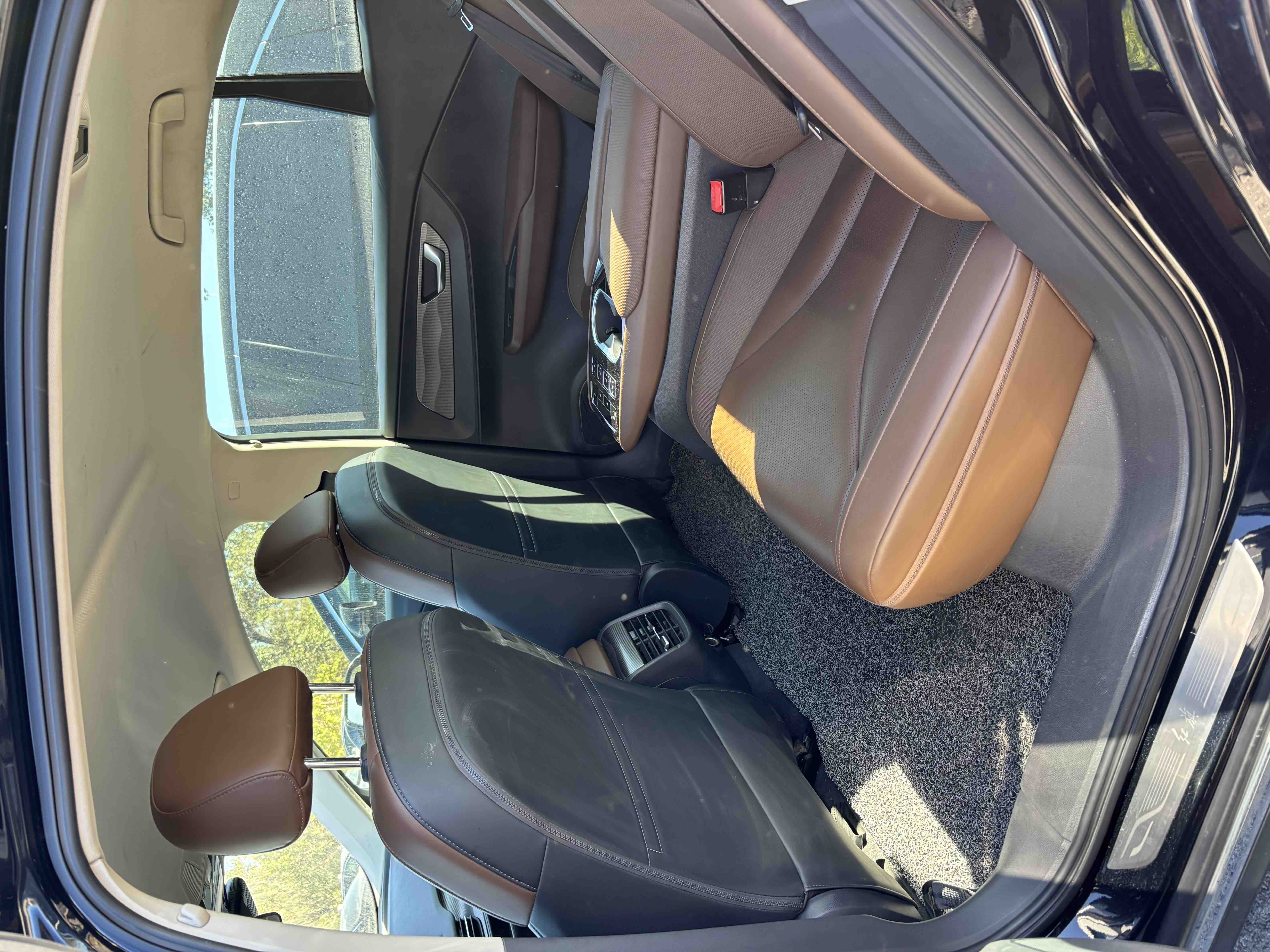 HongQi E-QM5 2022 #4 HongQi E-QM5 2022 صورة سيارة #4