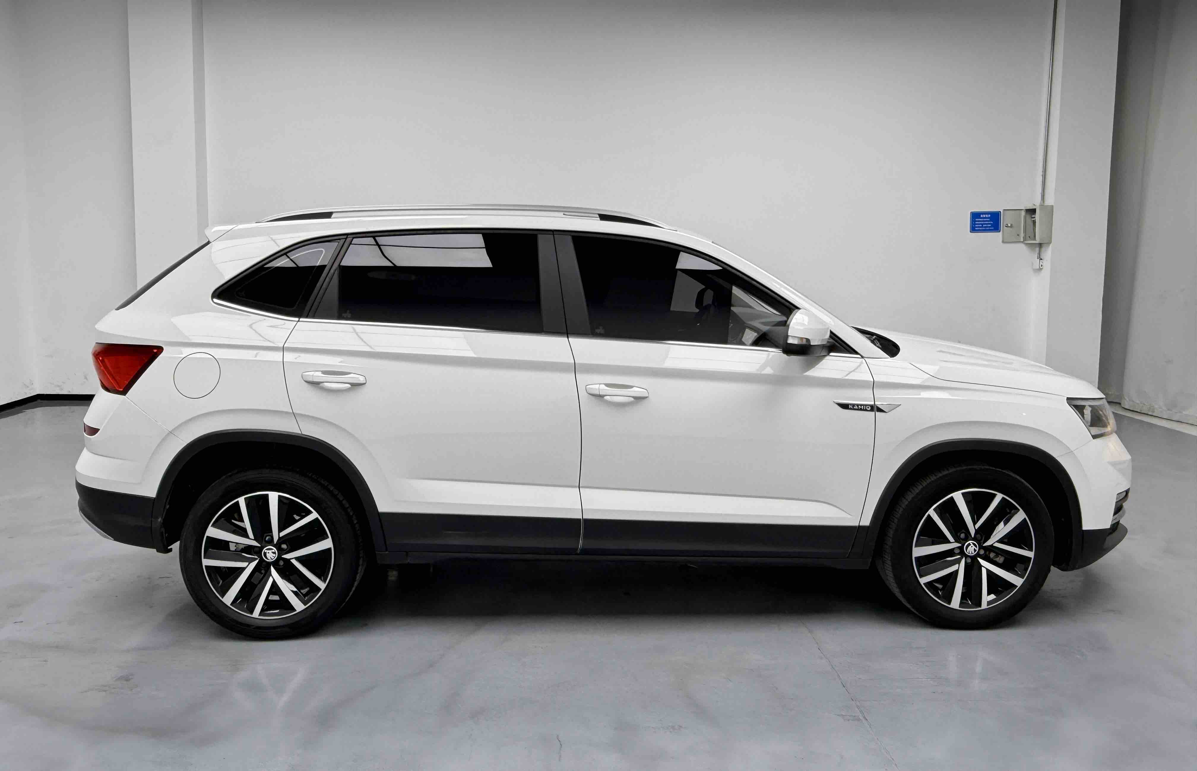 Skoda Kamiq 2021 صورة سيارة #4