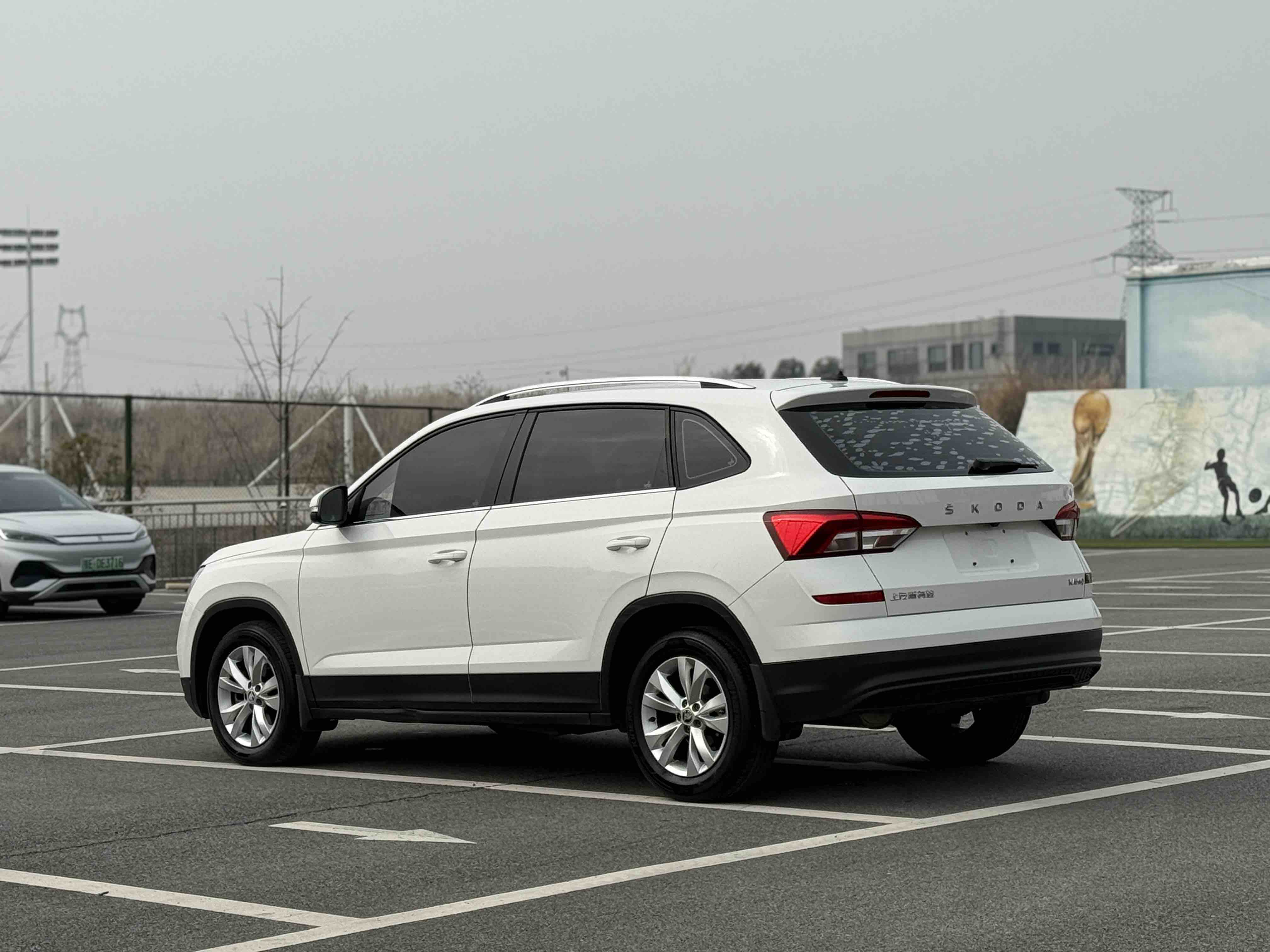 Skoda Kamiq 2021 car image #4