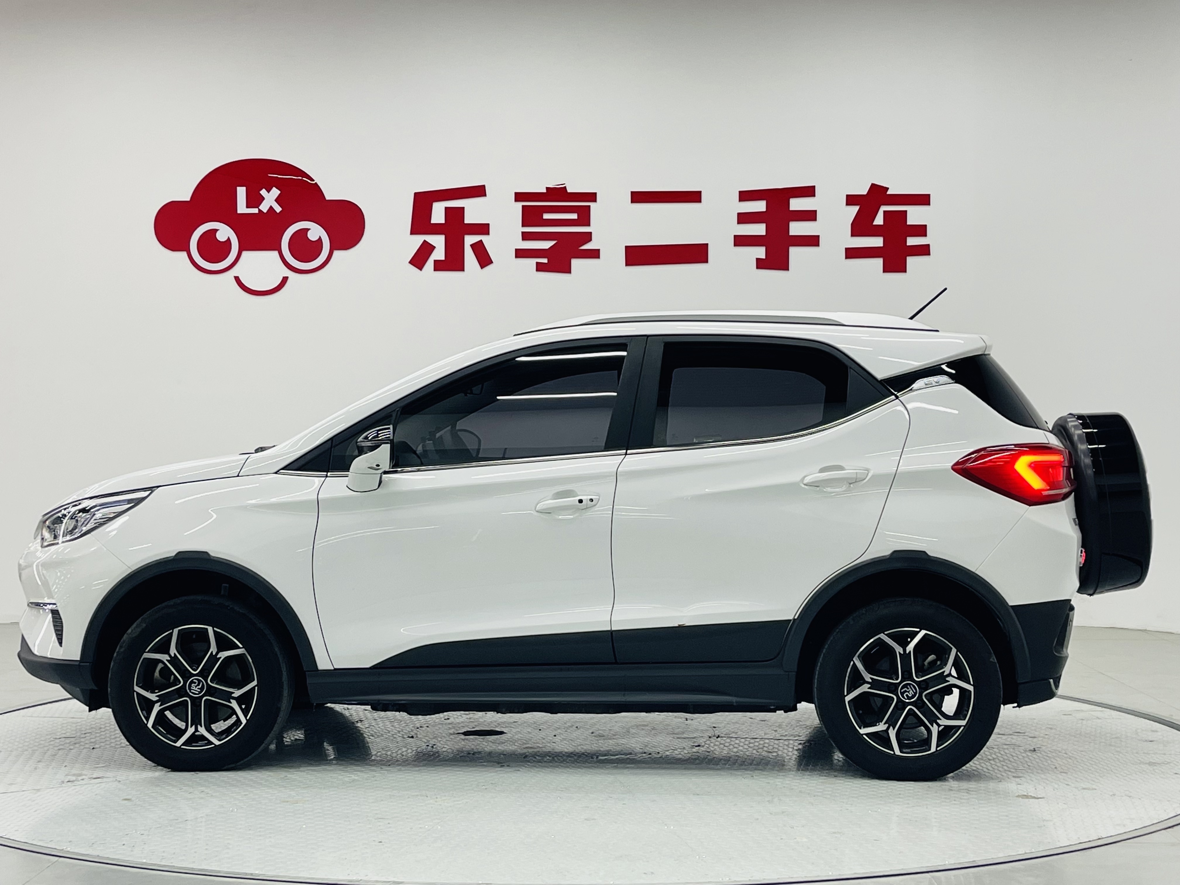 BYD Yuan Pro 2021 car image #4