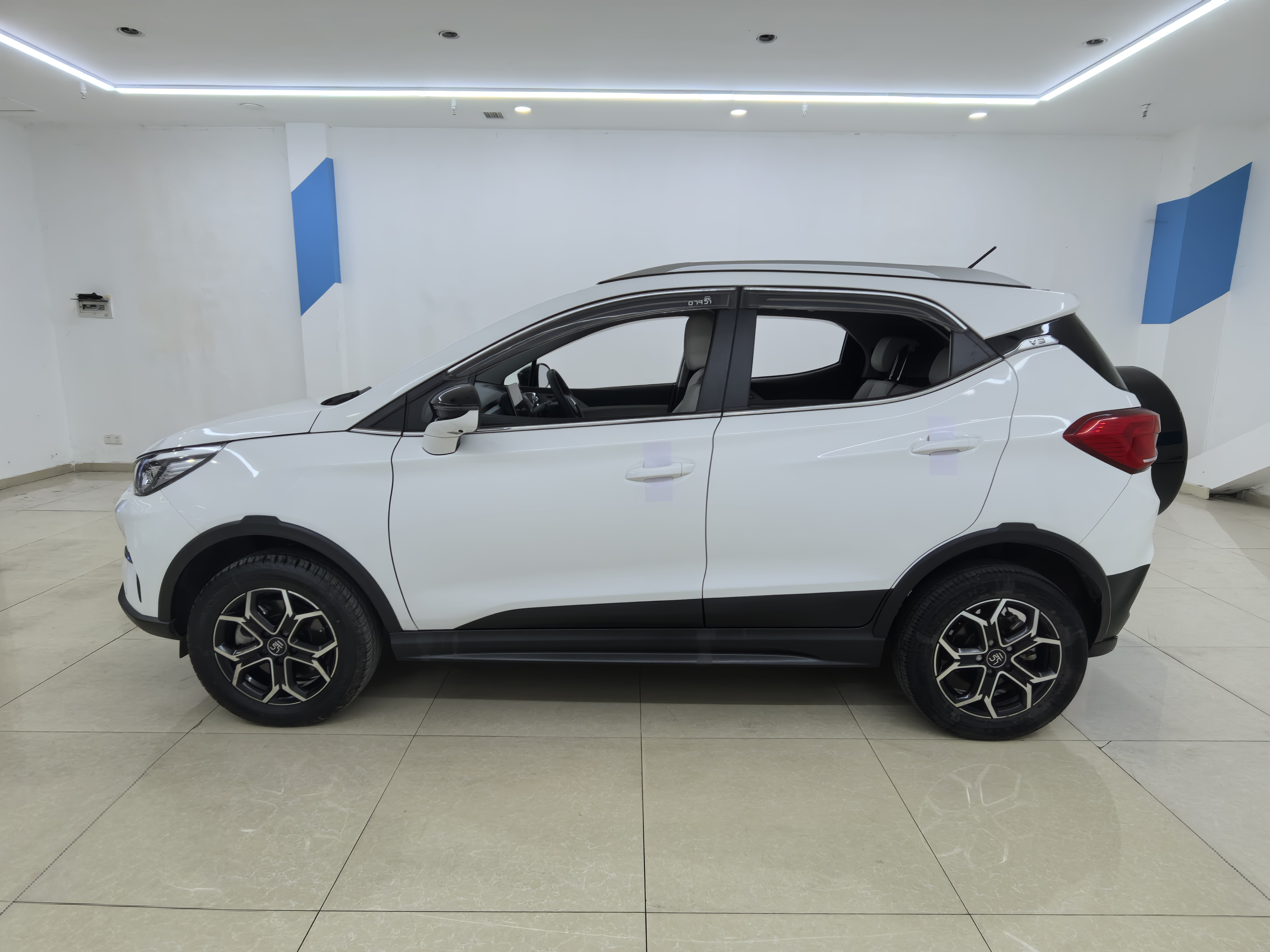 BYD Yuan Pro 2021 car image #4