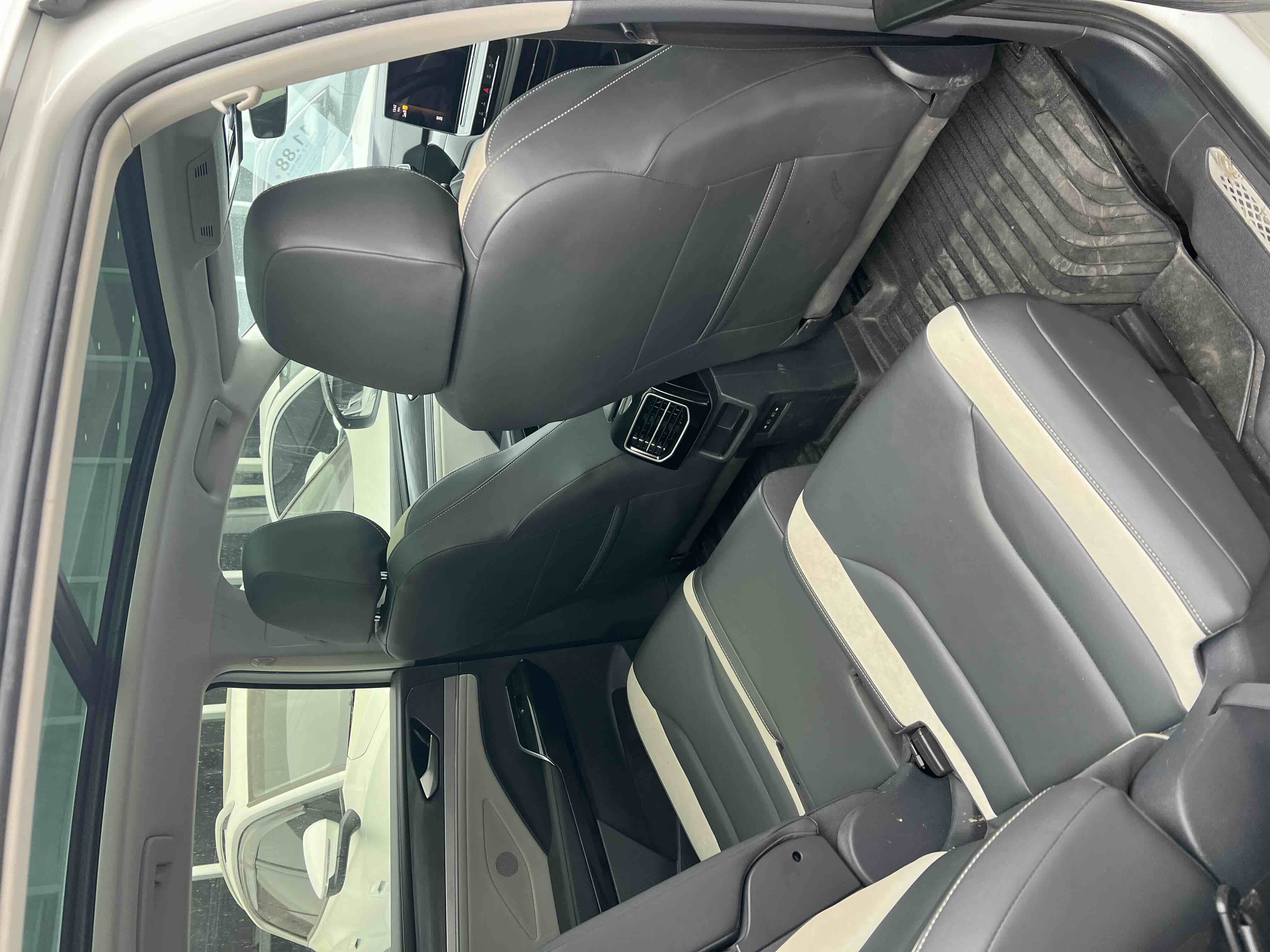 Volkswagen ID.6 Crozz 2021 car image #4