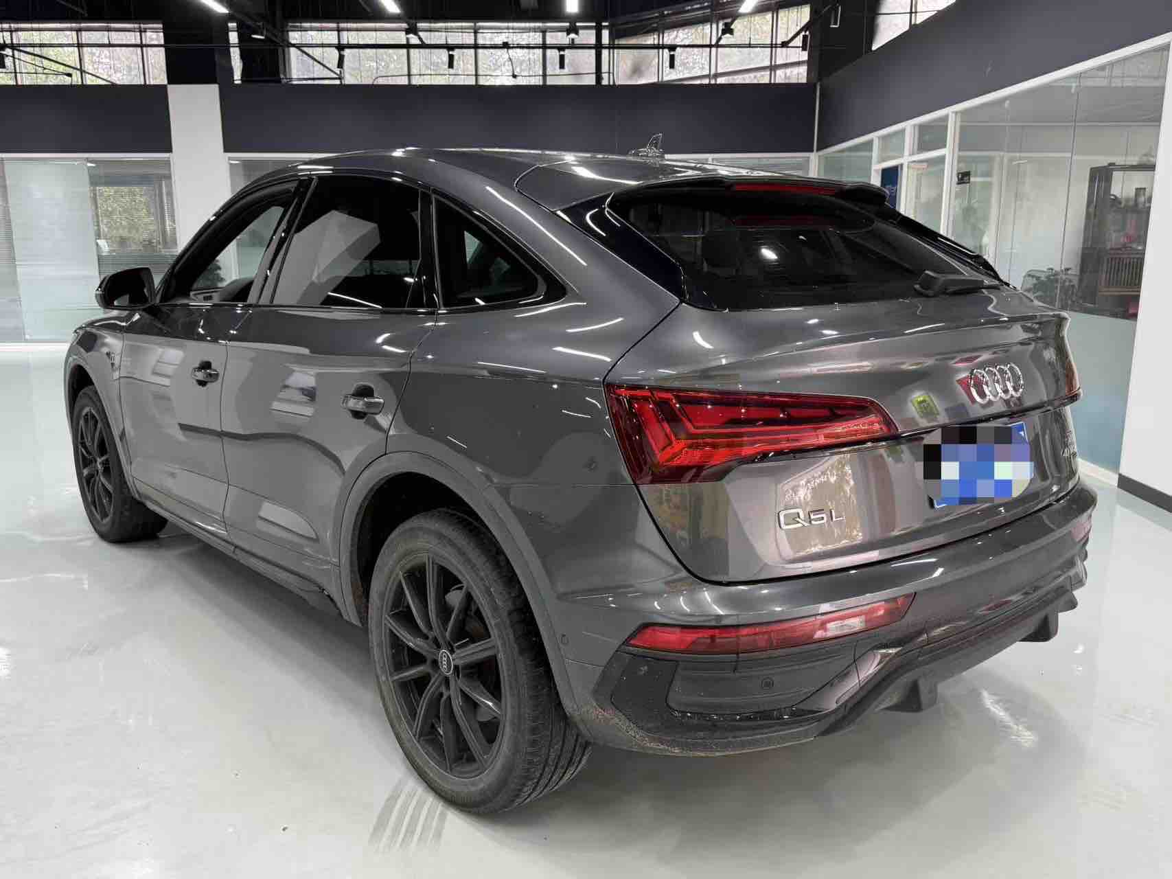 Audi Q5L Sportback 2021 изображение автомобиля #4