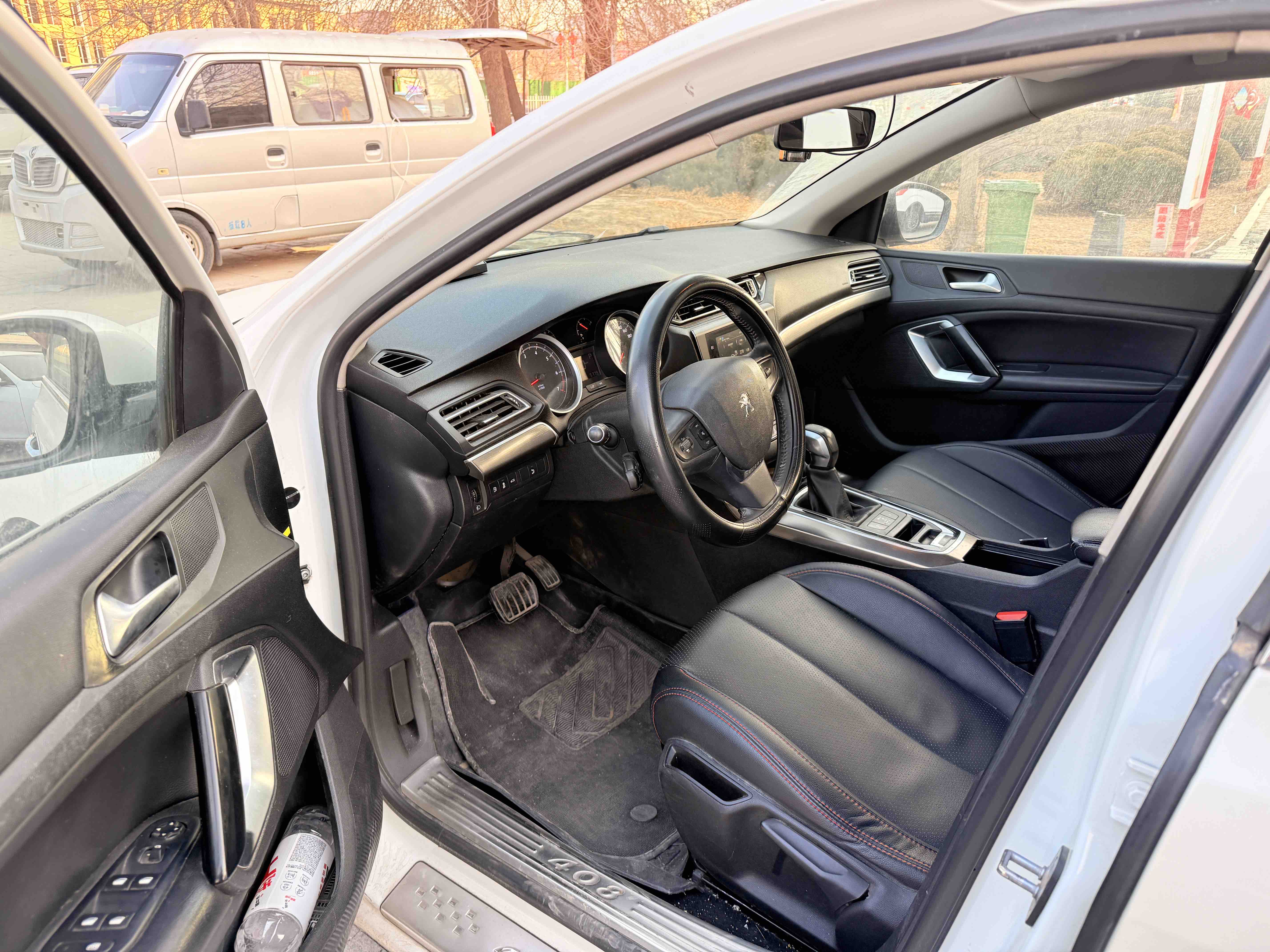 Peugeot 408 2015 #4 Peugeot 408 2015 car image #4
