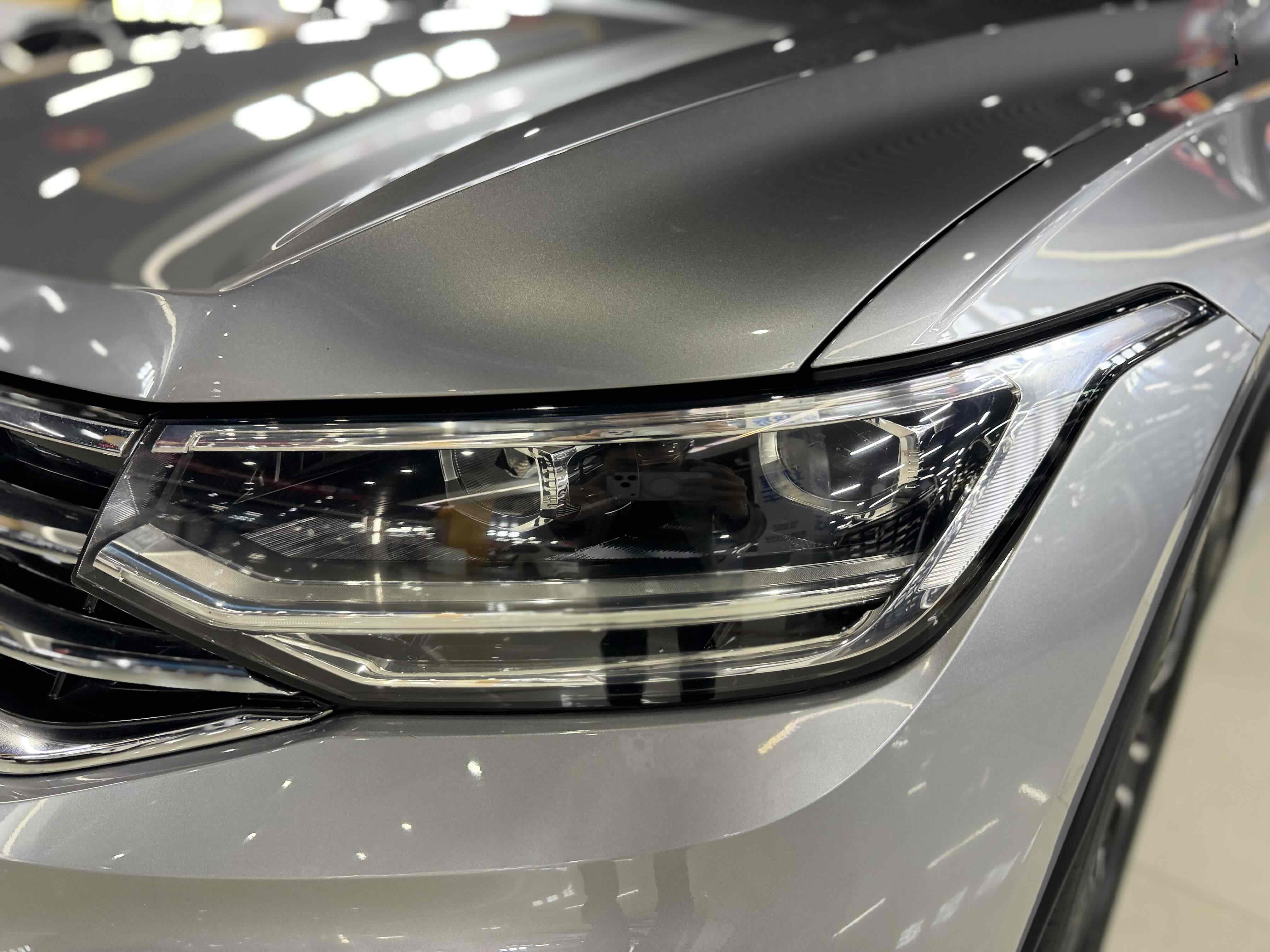 Volkswagen Tiguan L 2022 #4 Volkswagen Tiguan L 2022 car image #4