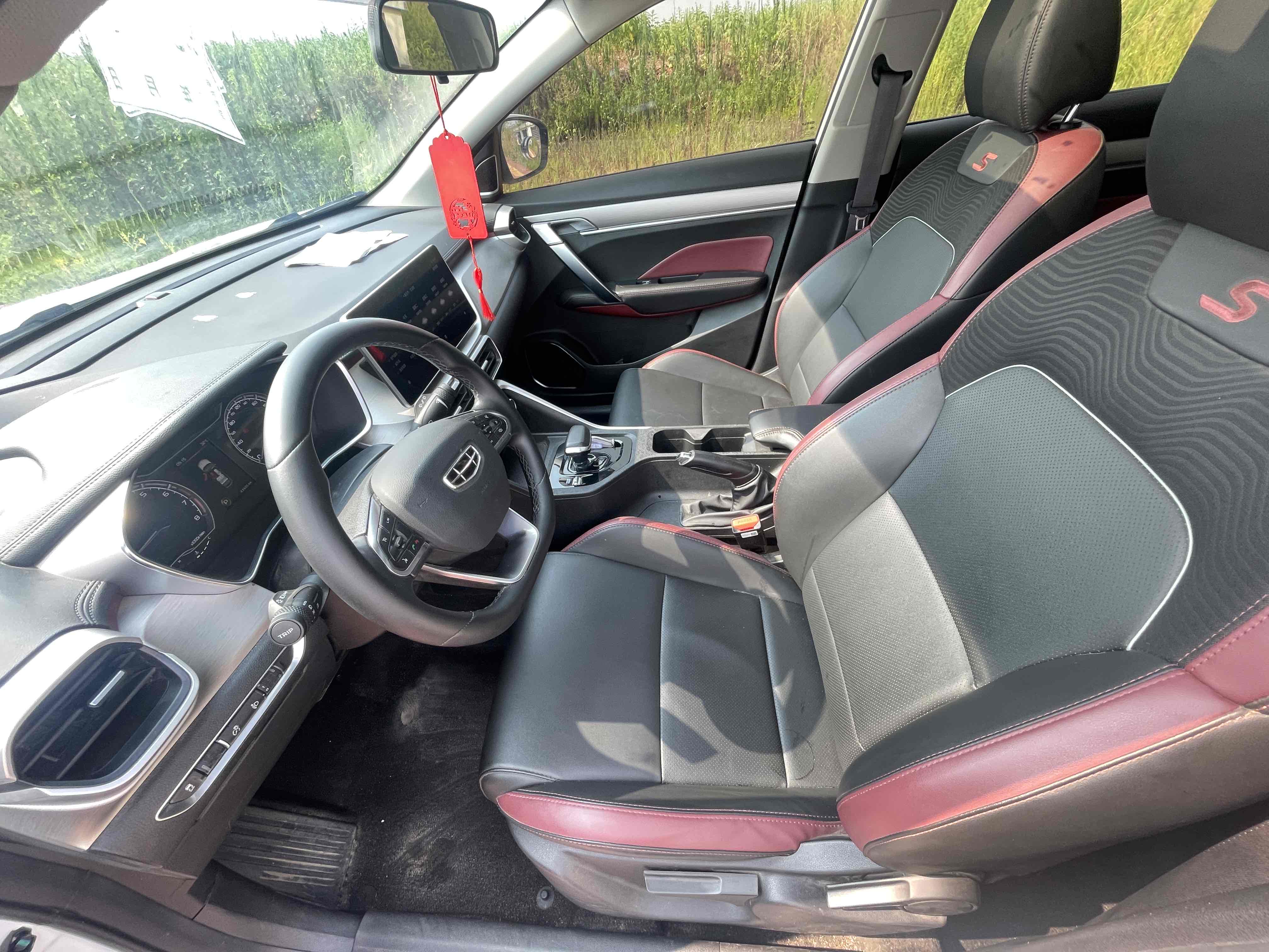 GEELY Coolray 2023 #4 GEELY Coolray 2023 car image #4
