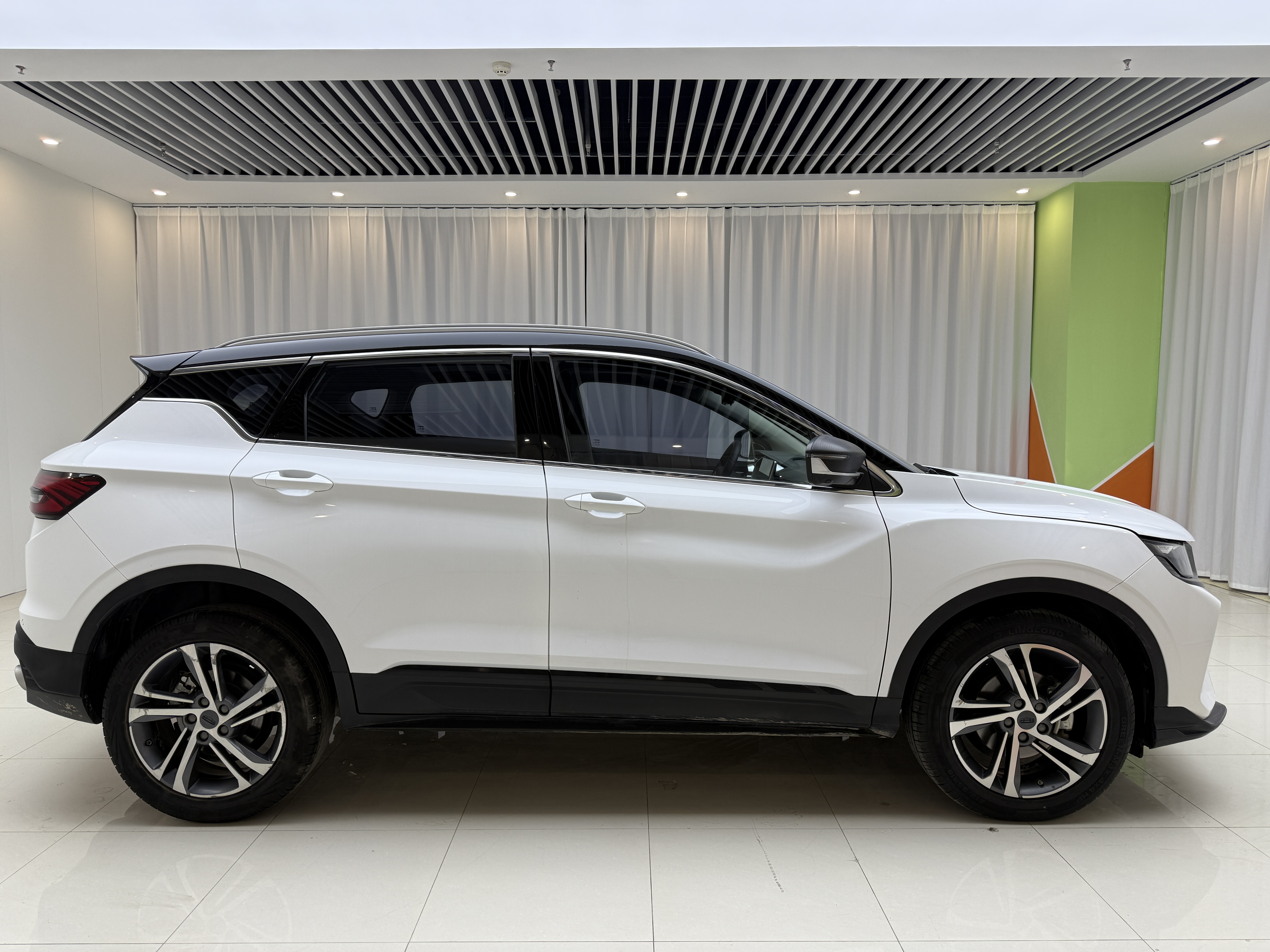 GEELY Coolray 2021 #4 GEELY Coolray 2021 car image #4