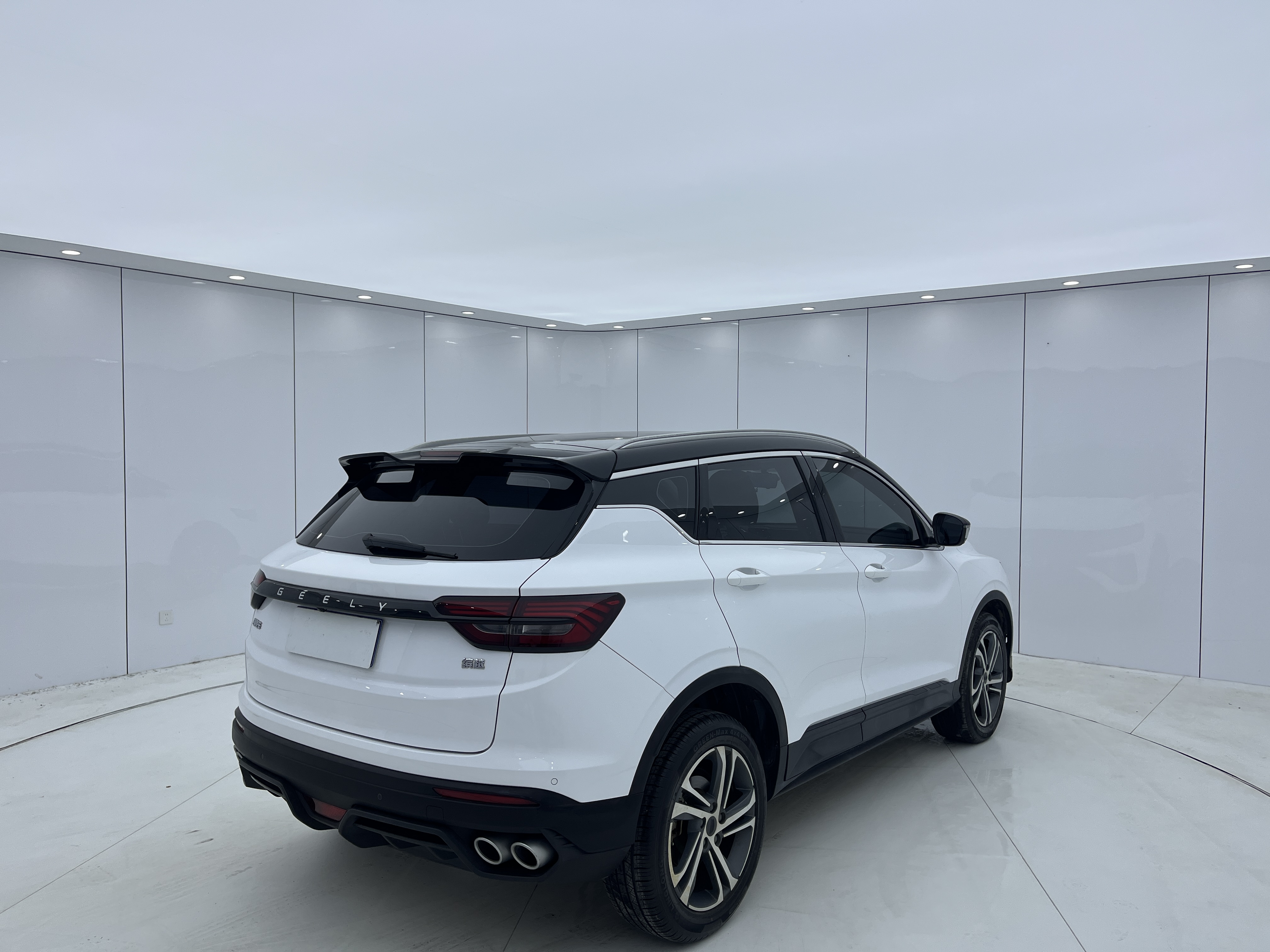 GEELY Coolray 2022 #4 GEELY Coolray 2022 car image #4