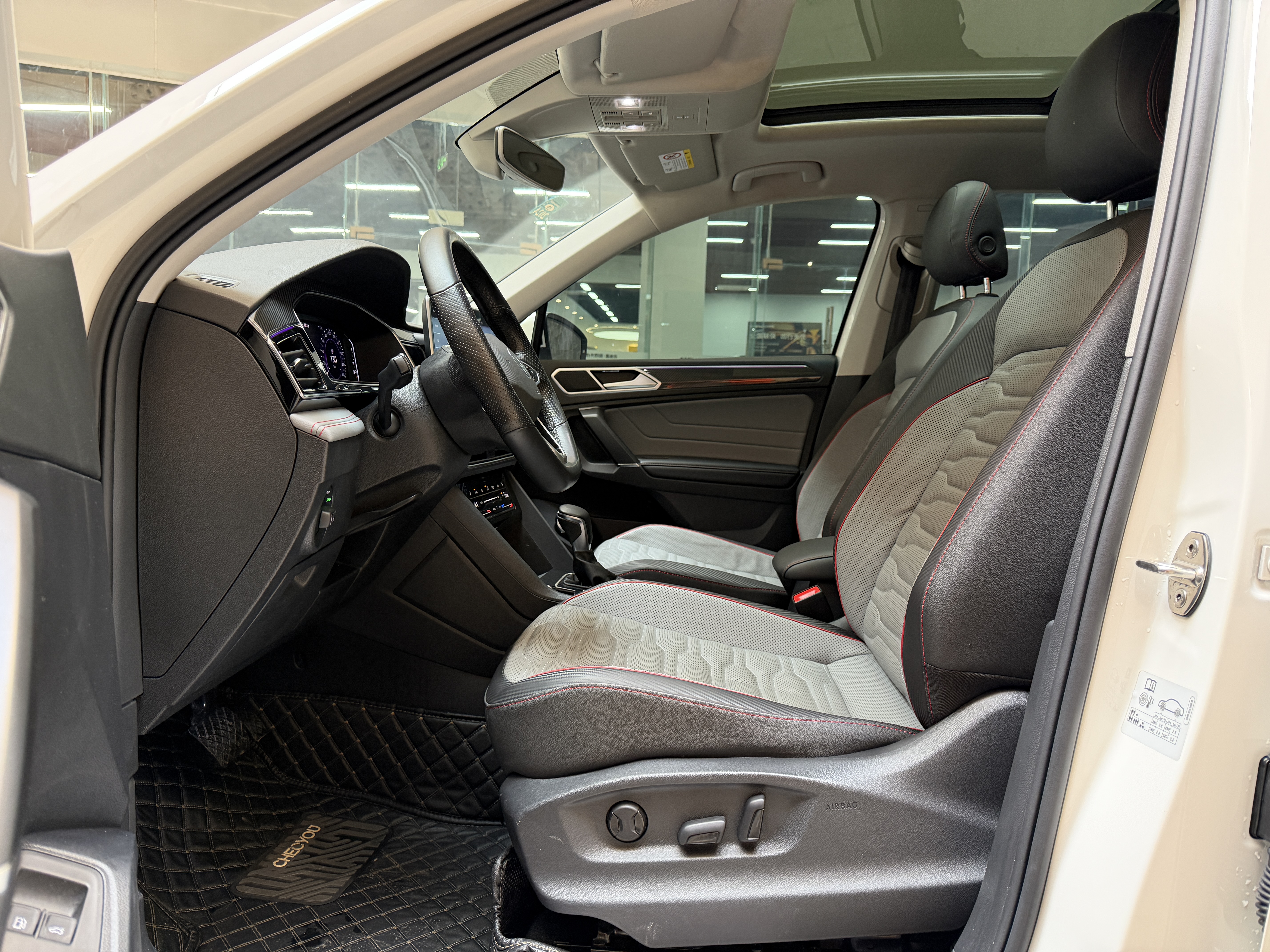 Volkswagen Tiguan L New Energy 2022 car image #4