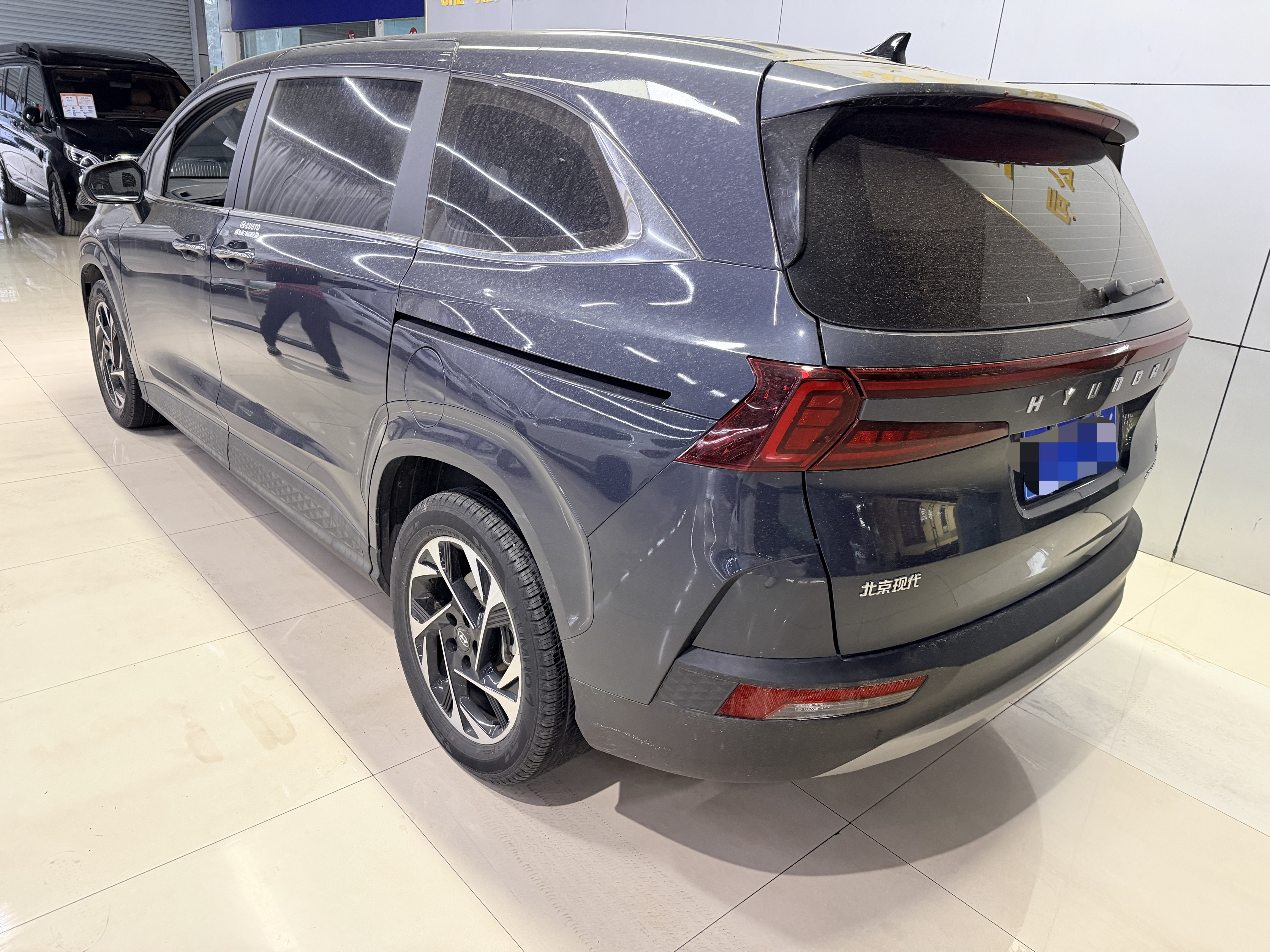 Hyundai Custo 2023 car image #4