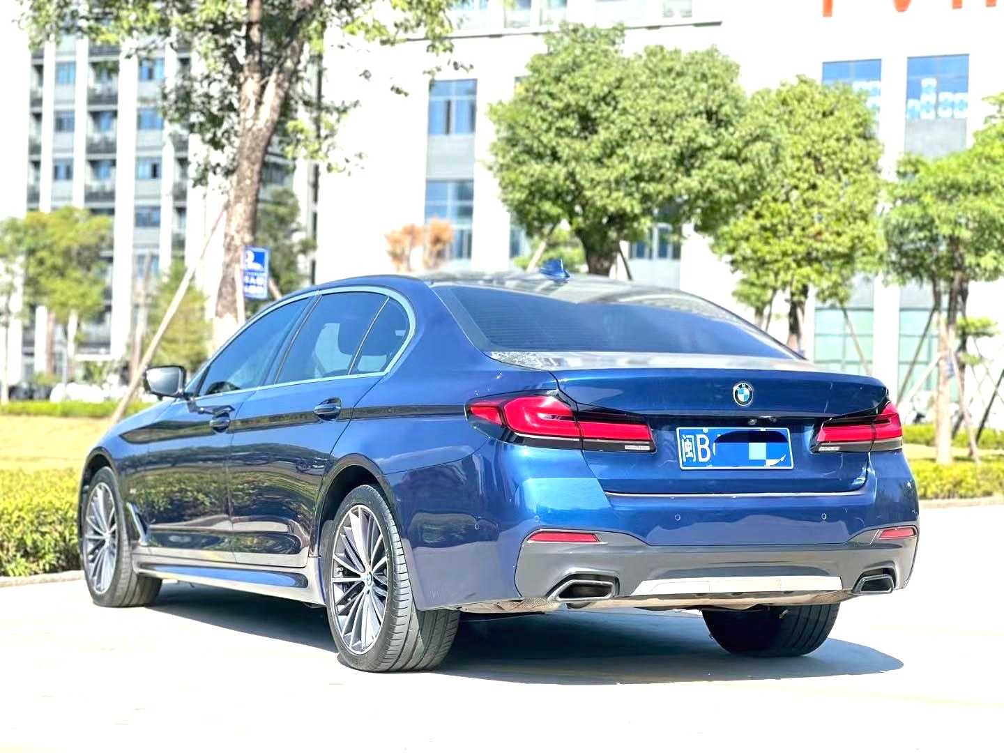 BMW 5 Series 2022 #4 BMW 5 Series 2022 car image #4
