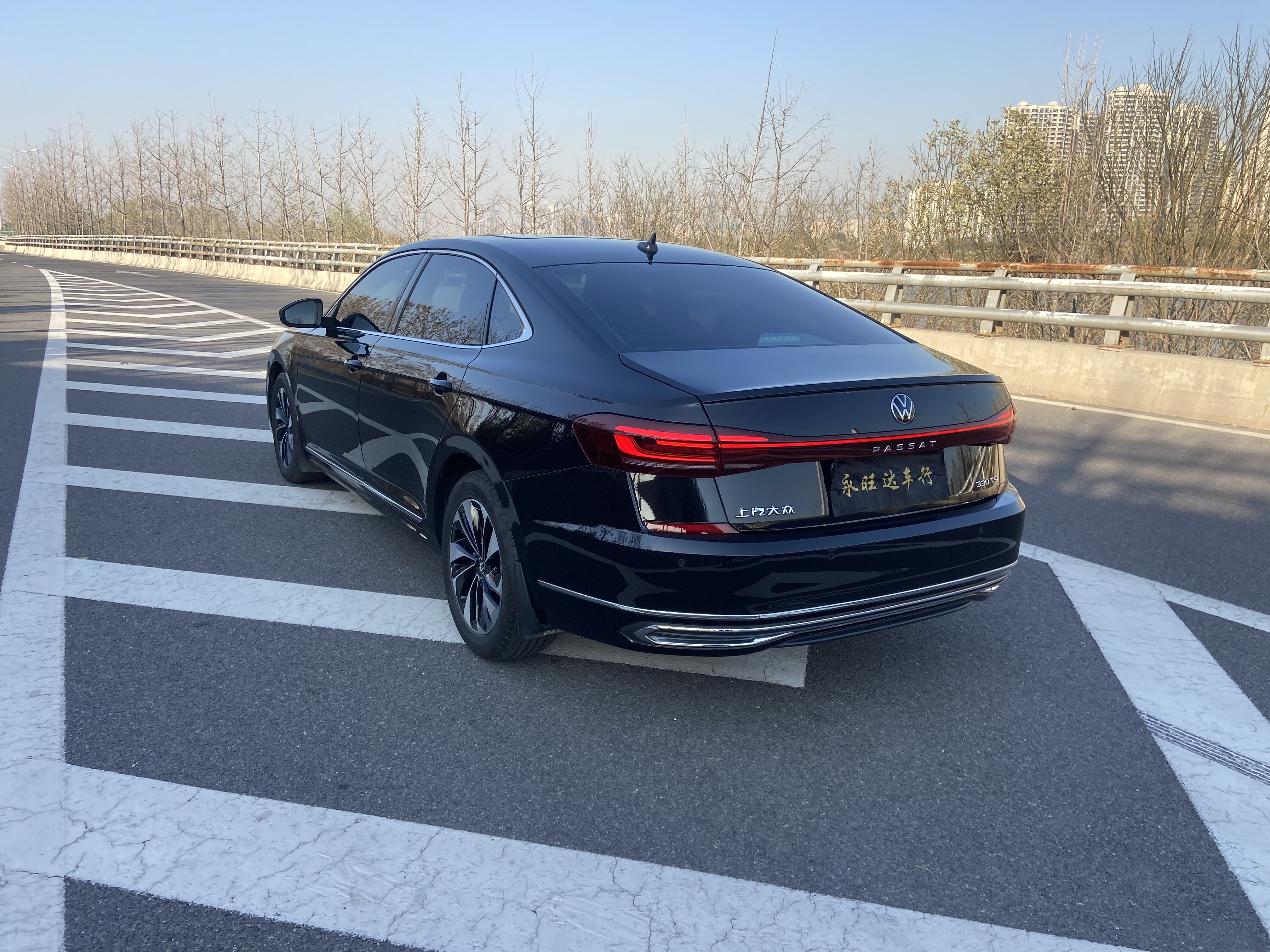 Volkswagen Passat 2022 immagine di auto #4