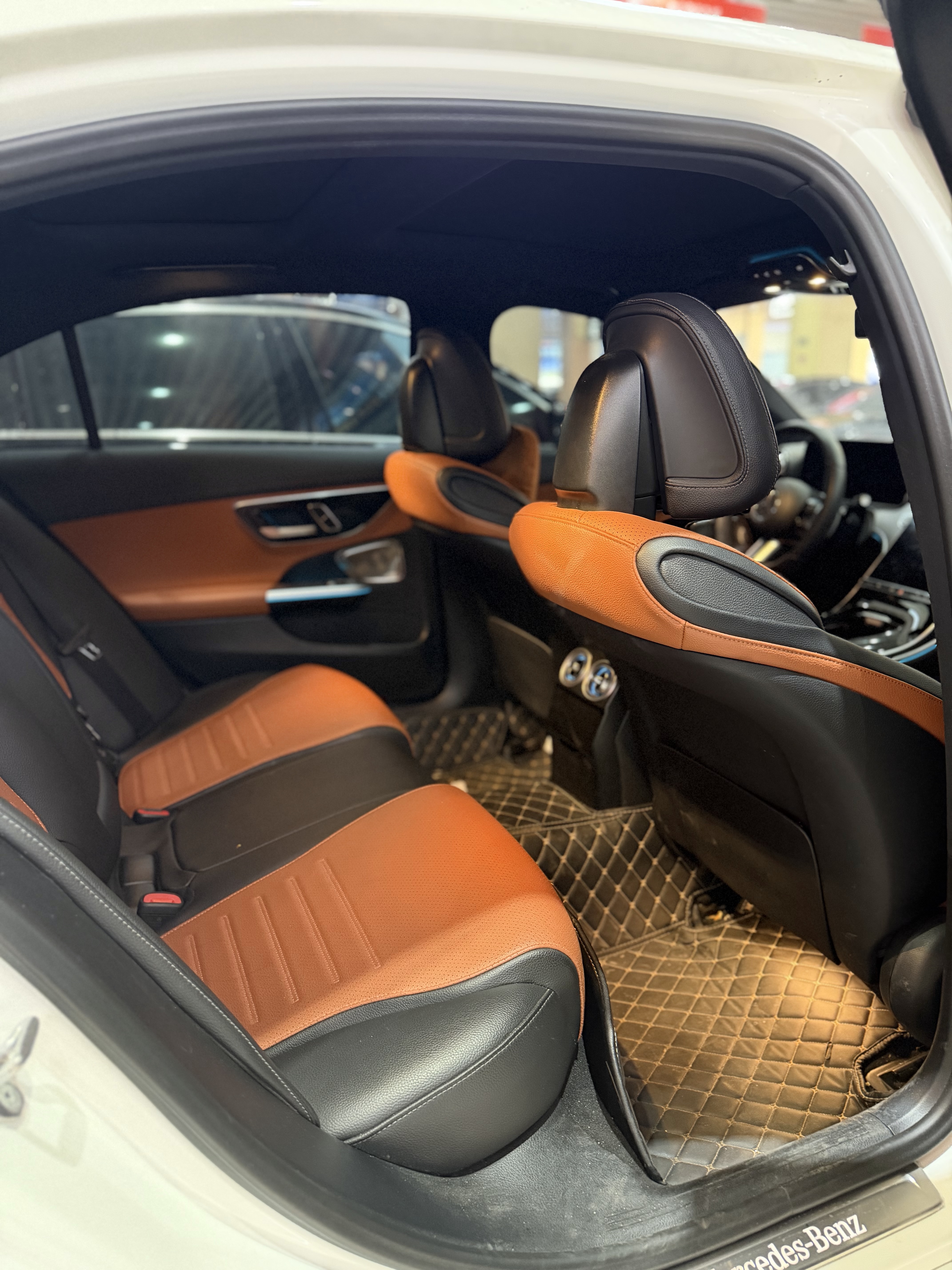 Mercedes-Benz C Class 2022 car image #4