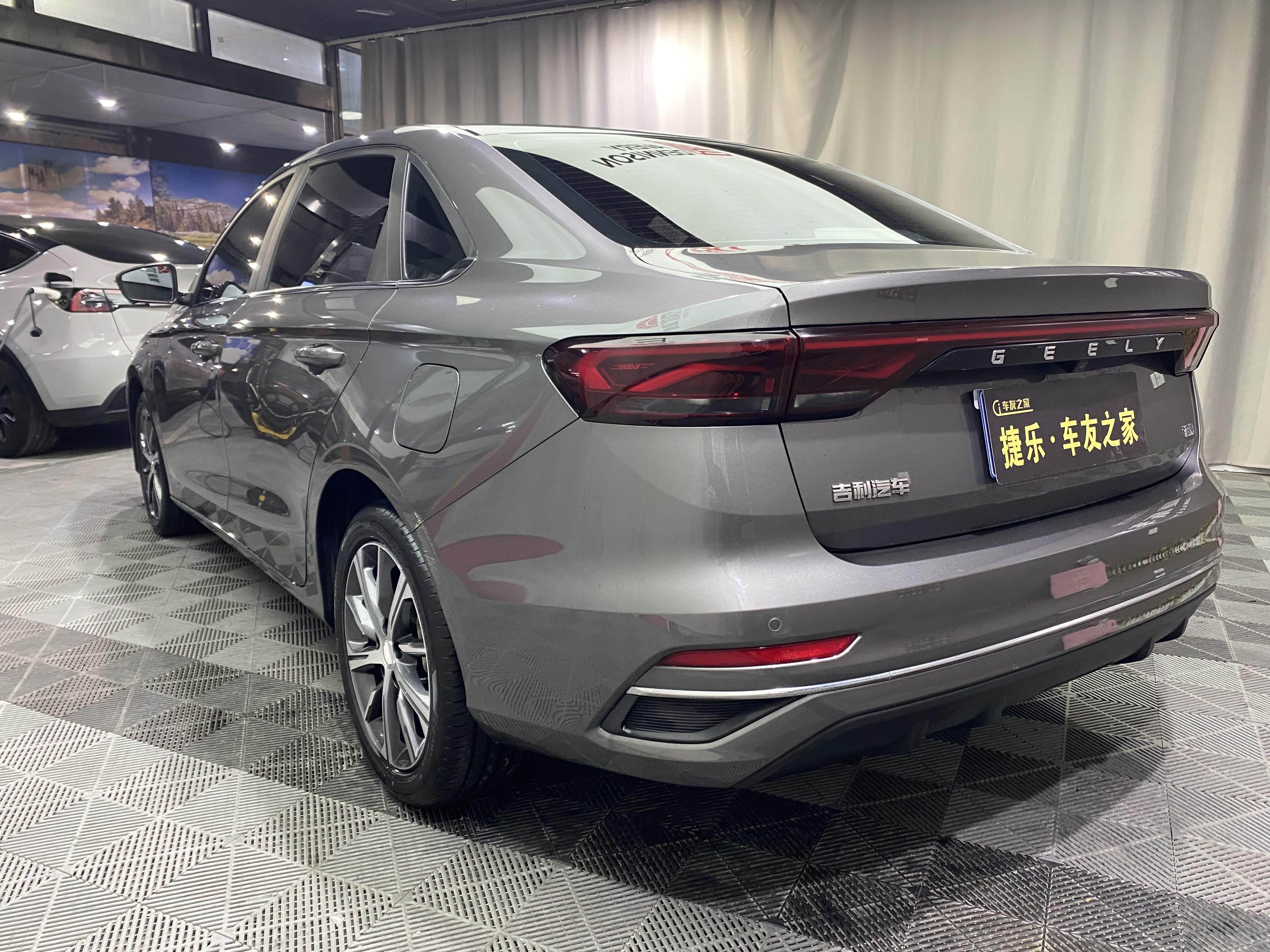 Emgrand 2023 car image #4