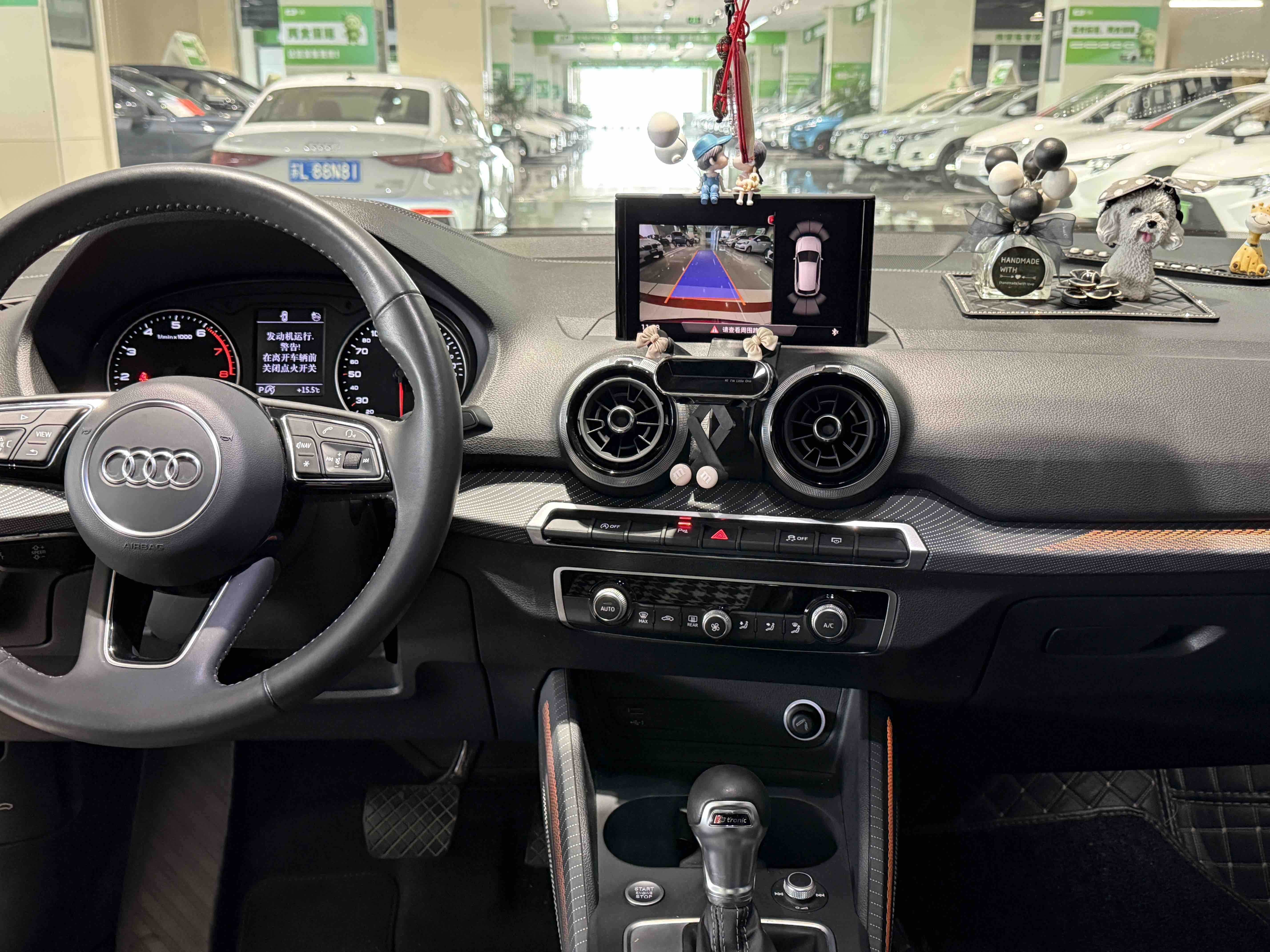 Audi Q2L 2022 #4 Audi Q2L 2022 car image #4