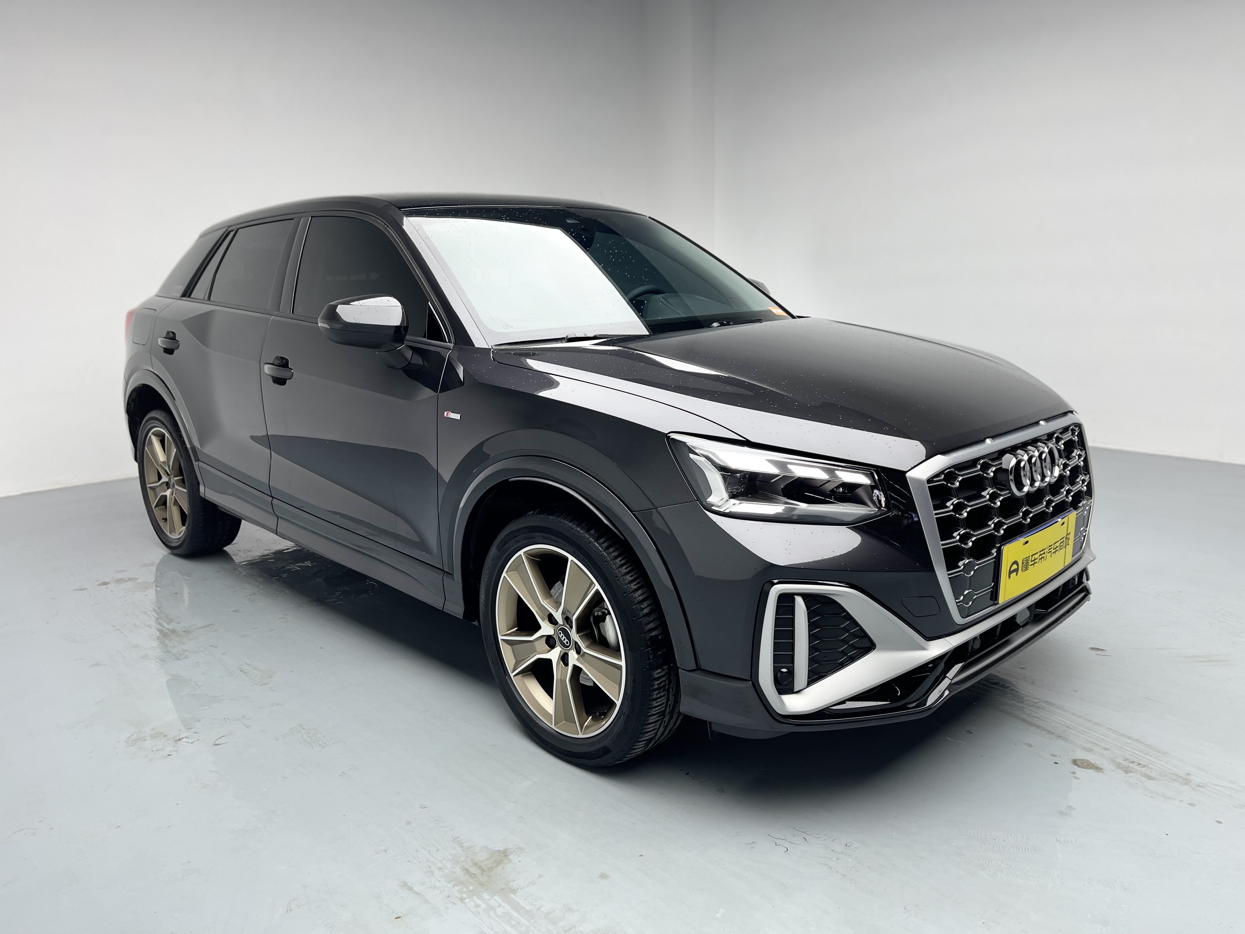 Q2L 2022 car image #4
