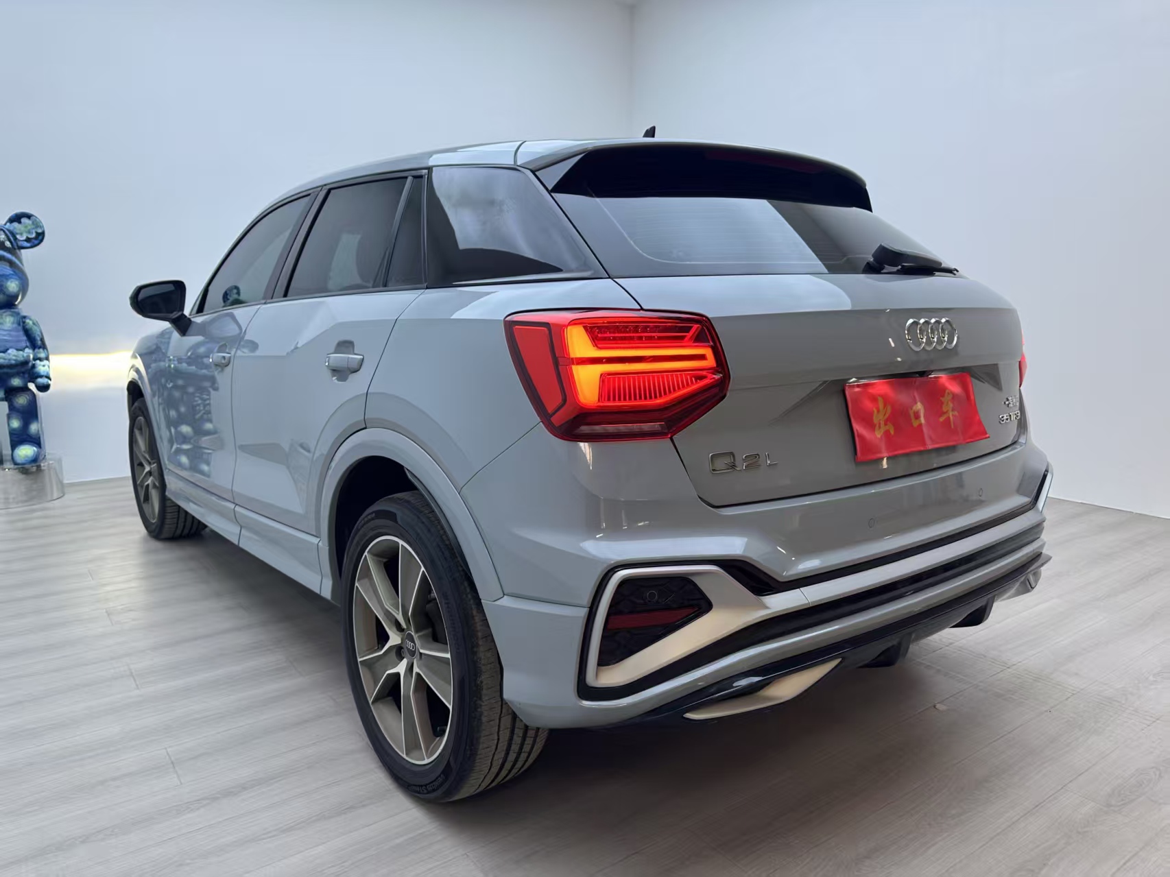 Audi Q2L 2021 car image #4