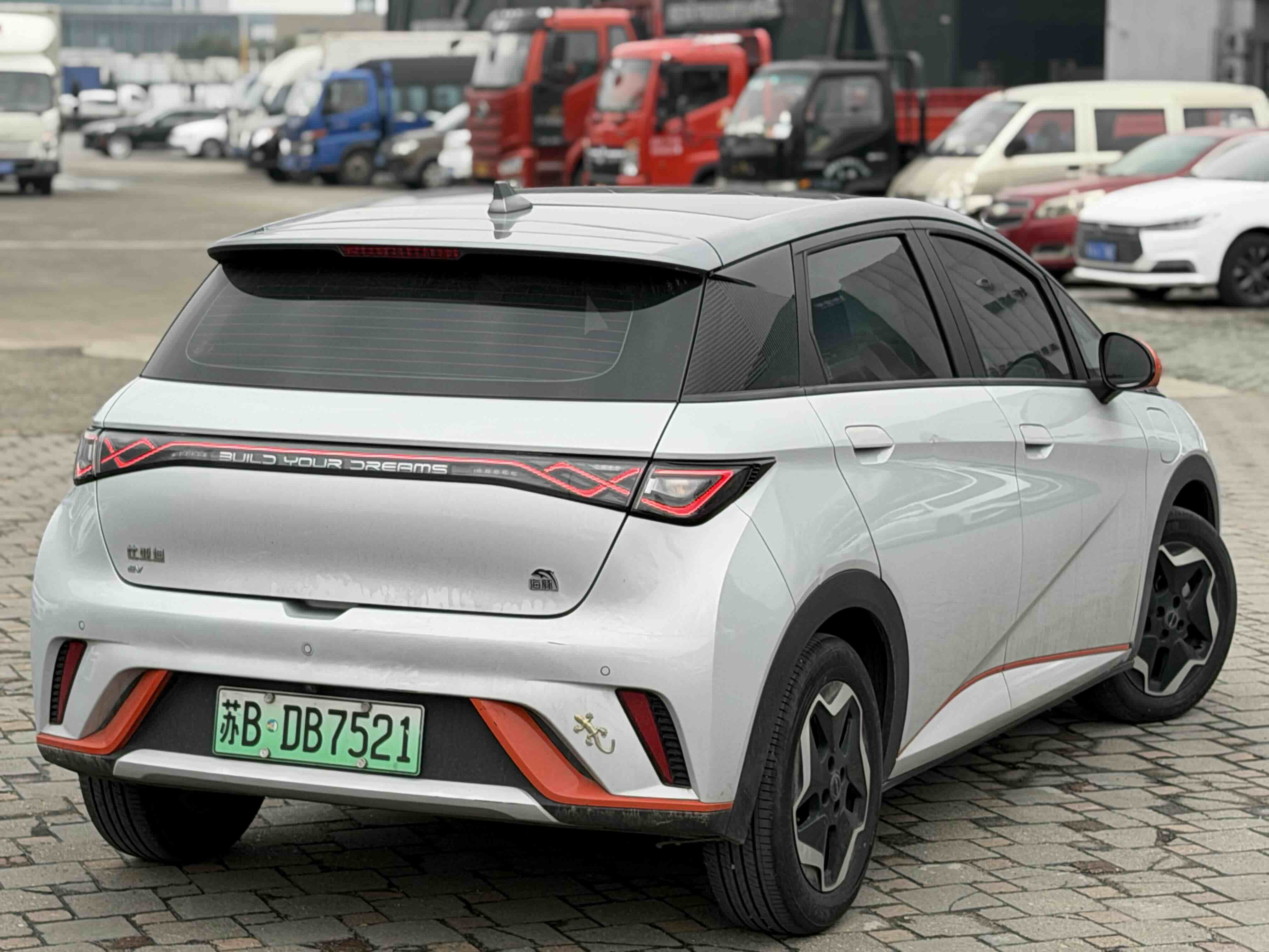 BYD Dolphin 2021 #4 BYD Dolphin 2021 car image #4
