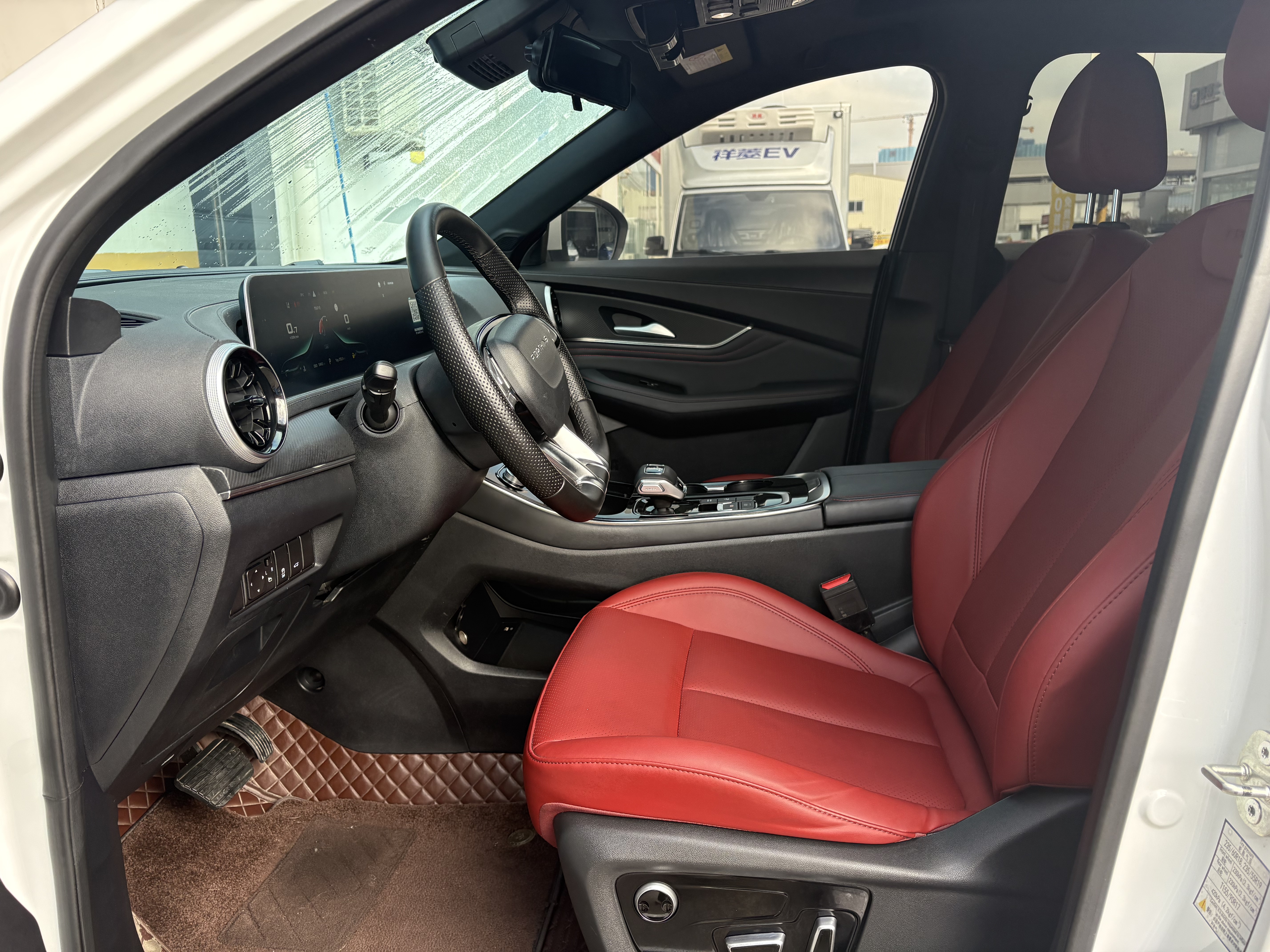 Forthing T5 EVO 2023 #4 Forthing T5 EVO 2023 imagem de carro #4