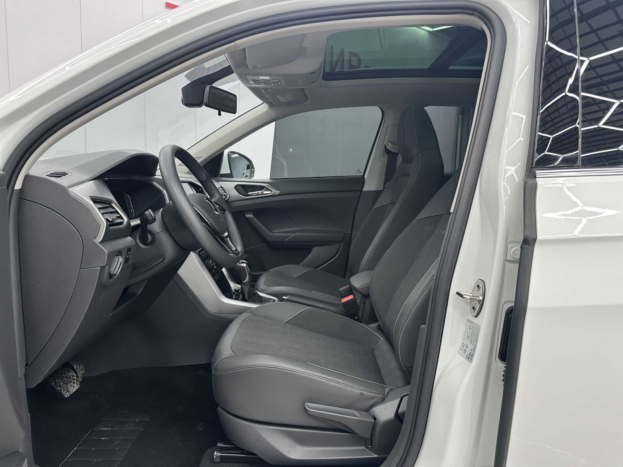 Volkswagen T-Cross 2022 #4 Volkswagen T-Cross 2022 car image #4