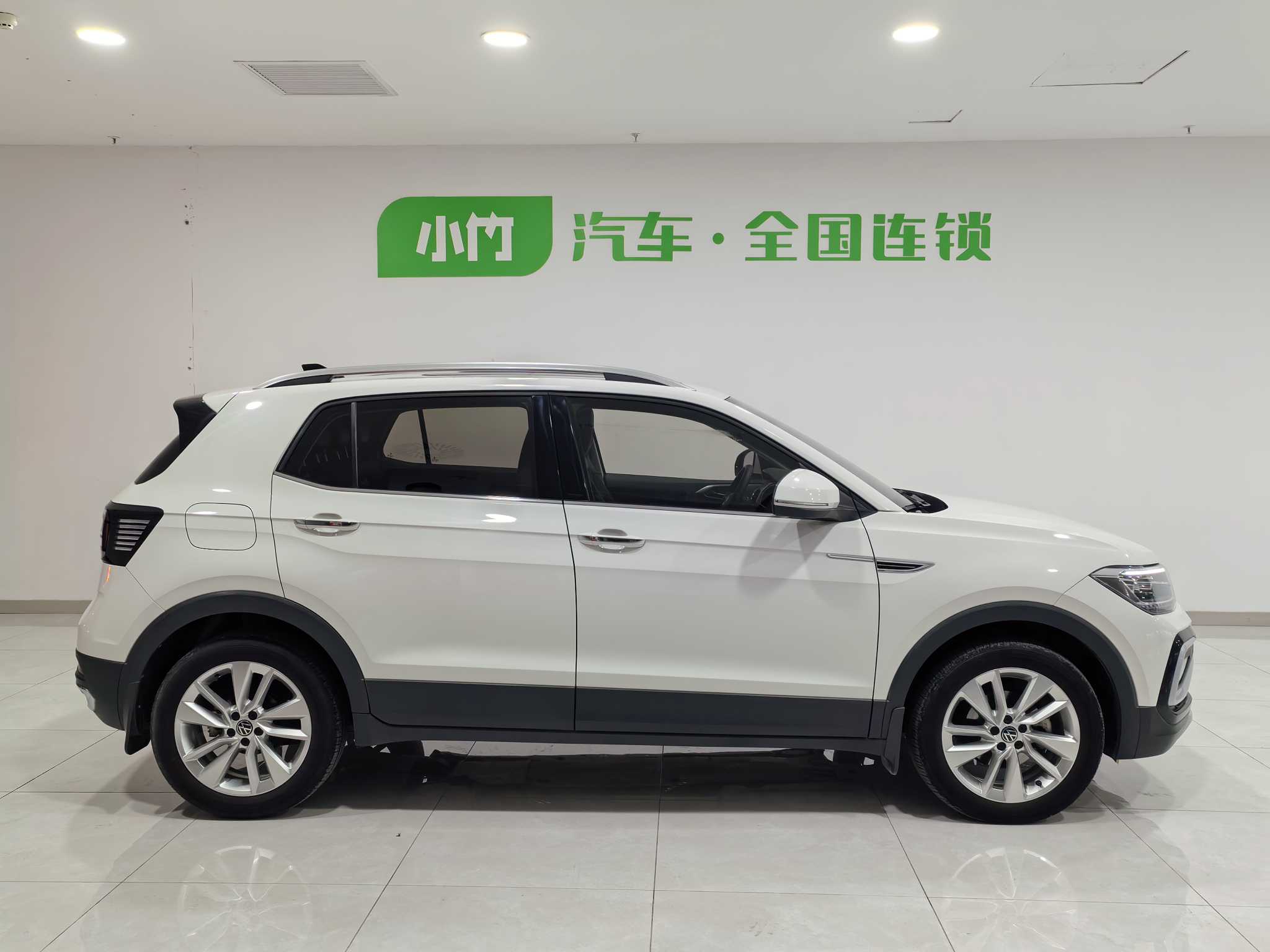 Volkswagen T-Cross 2022 car image #4