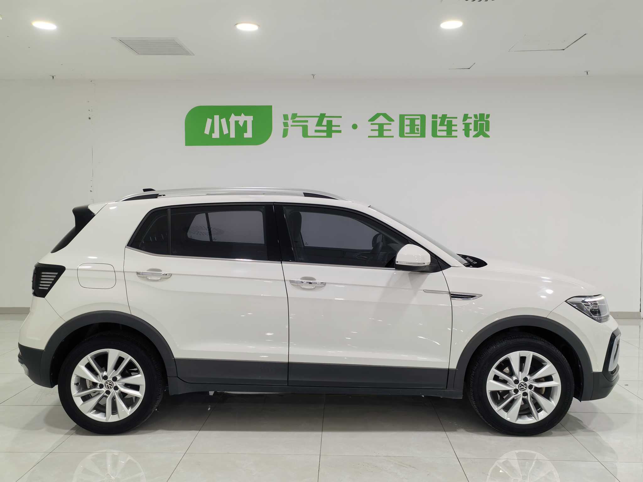 Volkswagen T-Cross 2022 car image #4