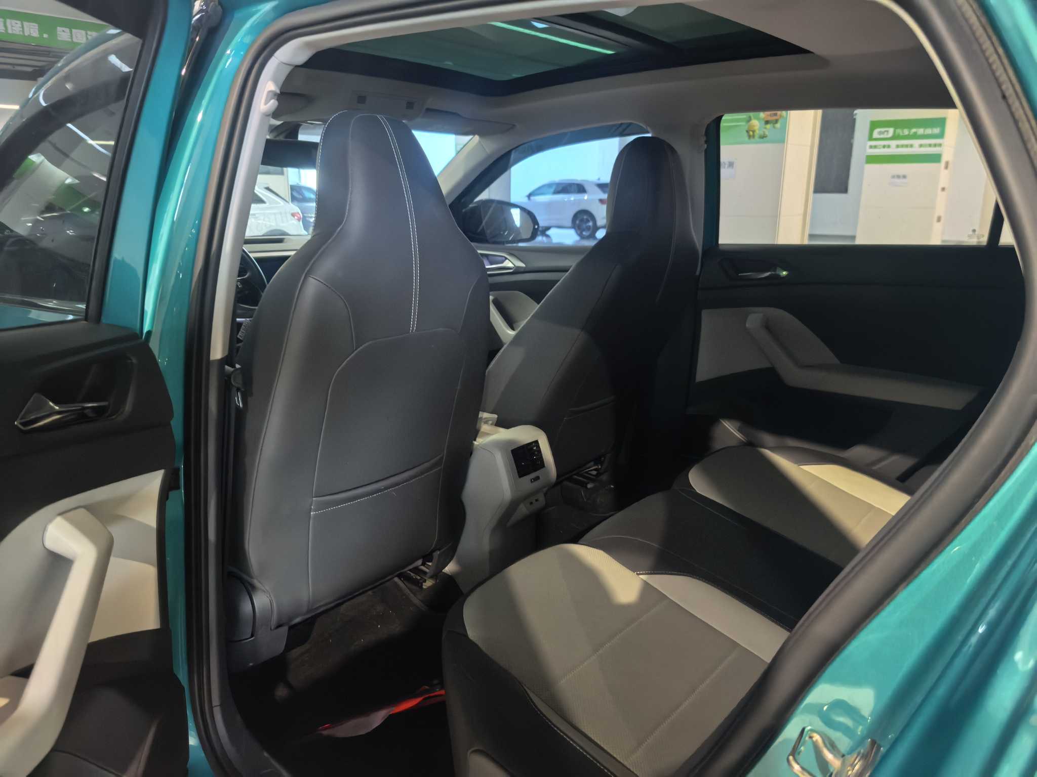 Volkswagen T-Cross 2022 #4 Volkswagen T-Cross 2022 car image #4