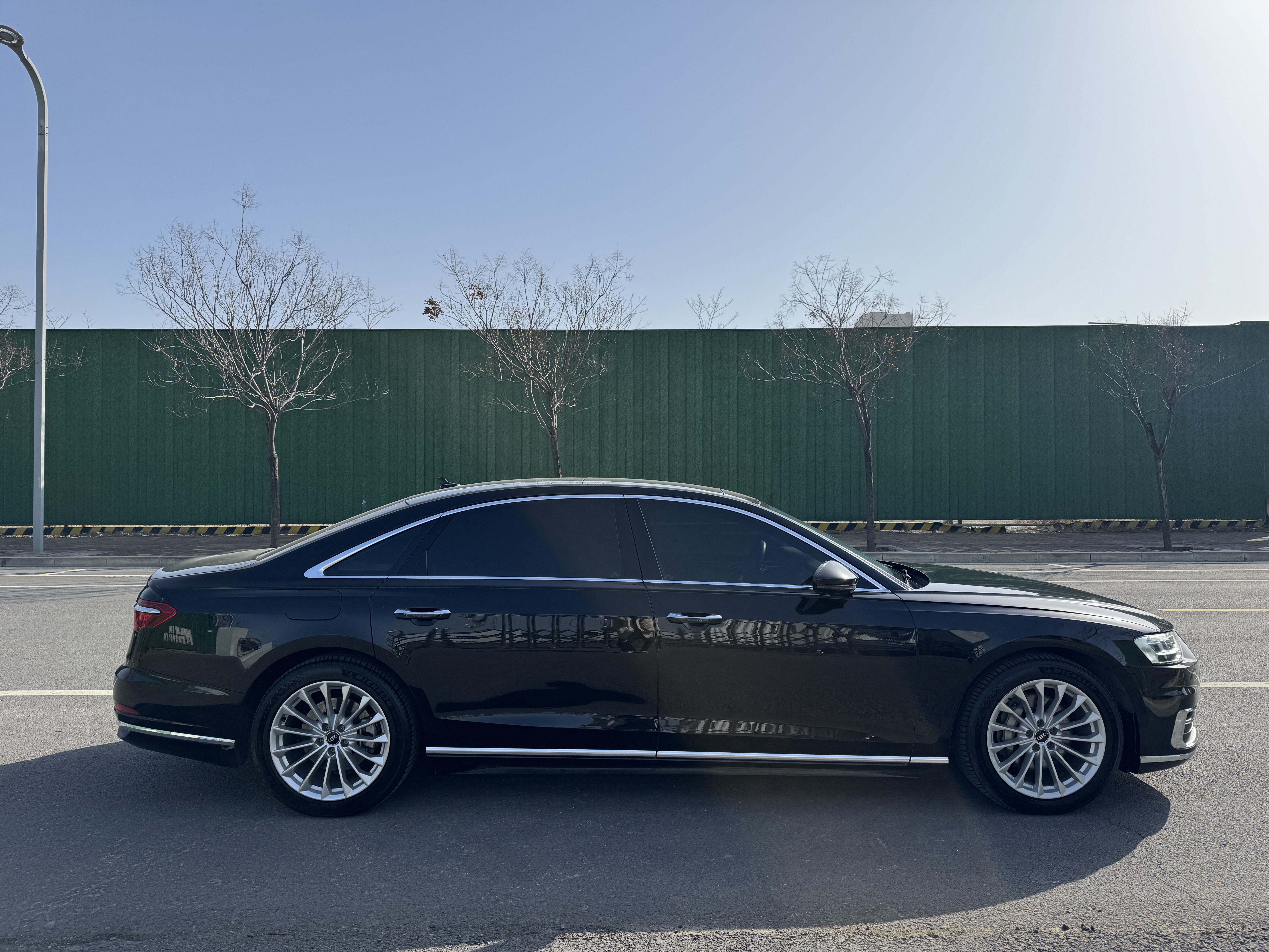 Audi A8 2022 car image #4