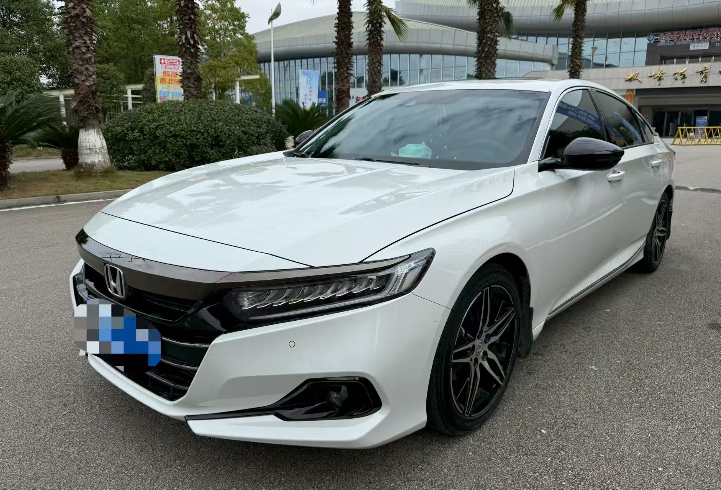 BYD F3R 2023 car image #4