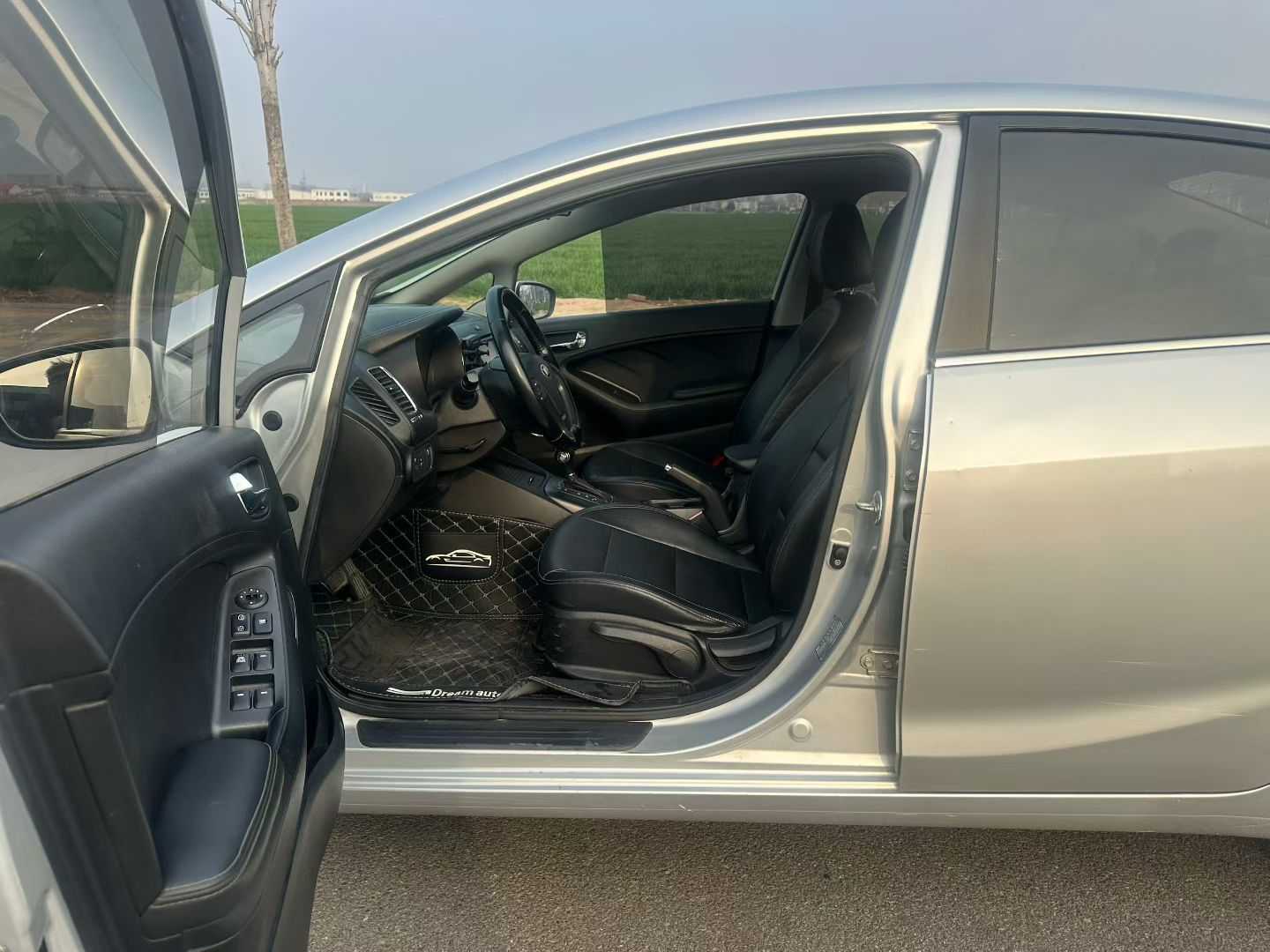 Kia K3 2012 image de voiture #4