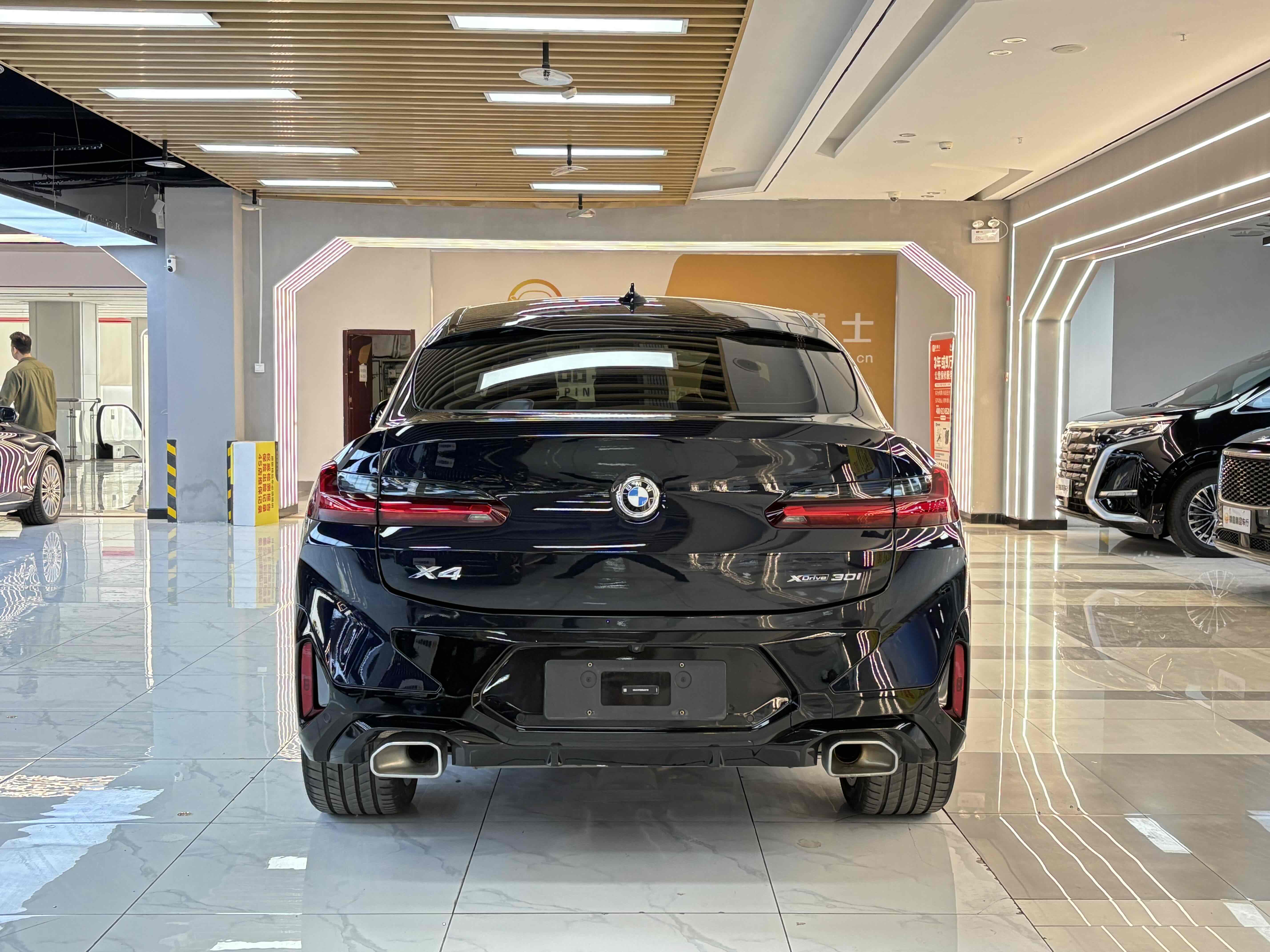 BMW X4 2024 صورة سيارة #4