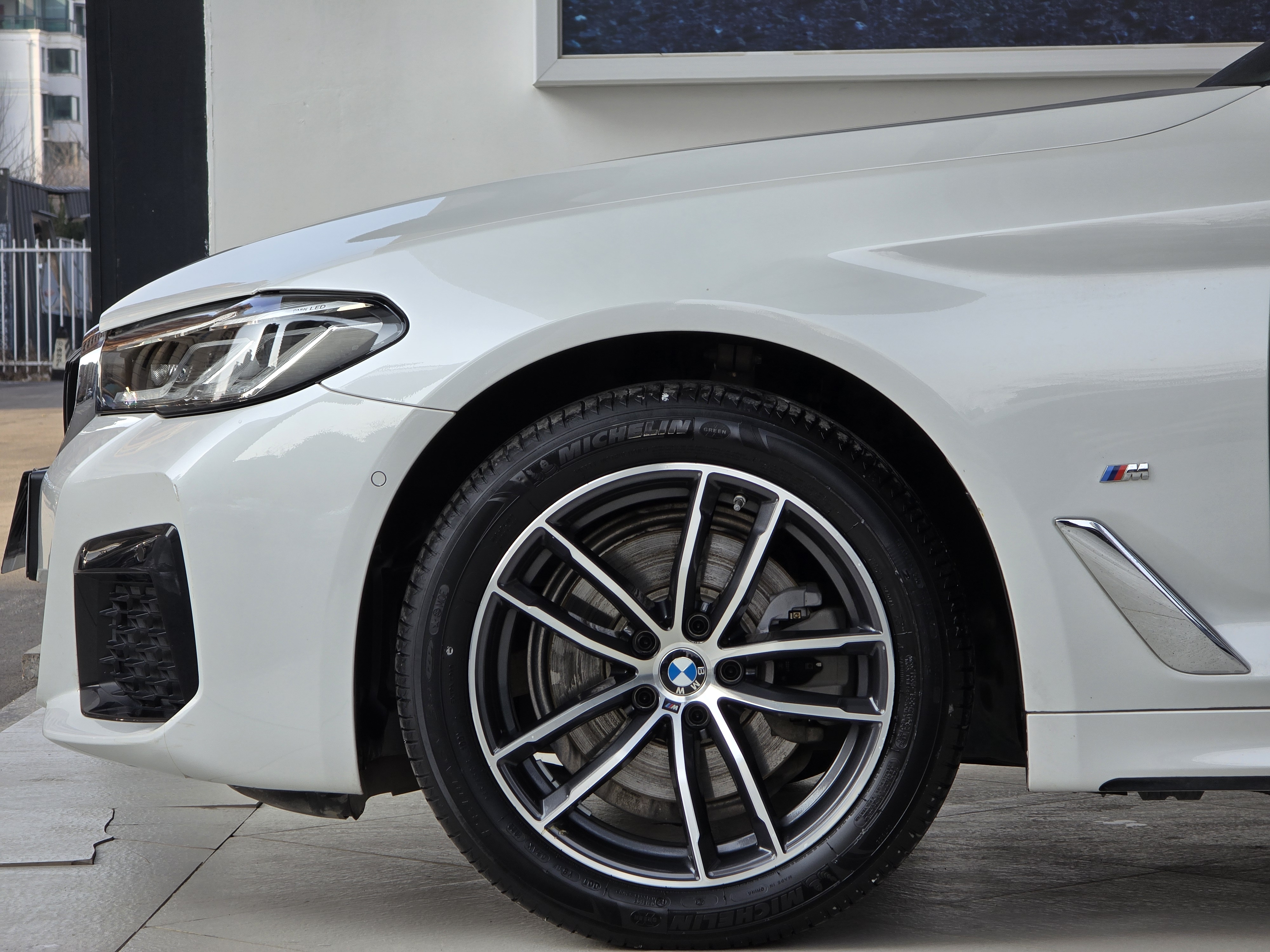 BMW 5 Series 2022 #4 BMW 5 Series 2022 car image #4