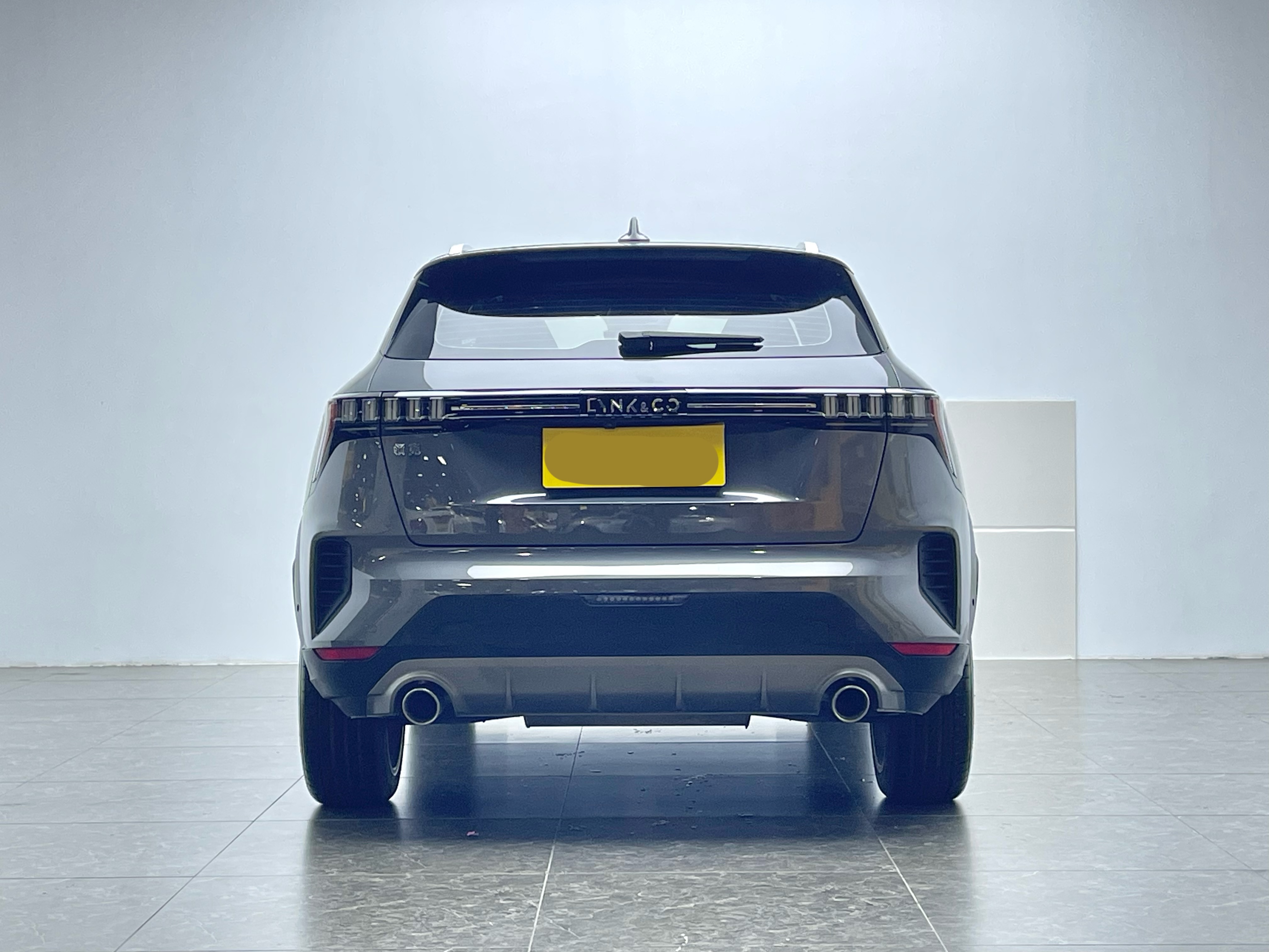 Lynk & Co 06 2024 car image #4