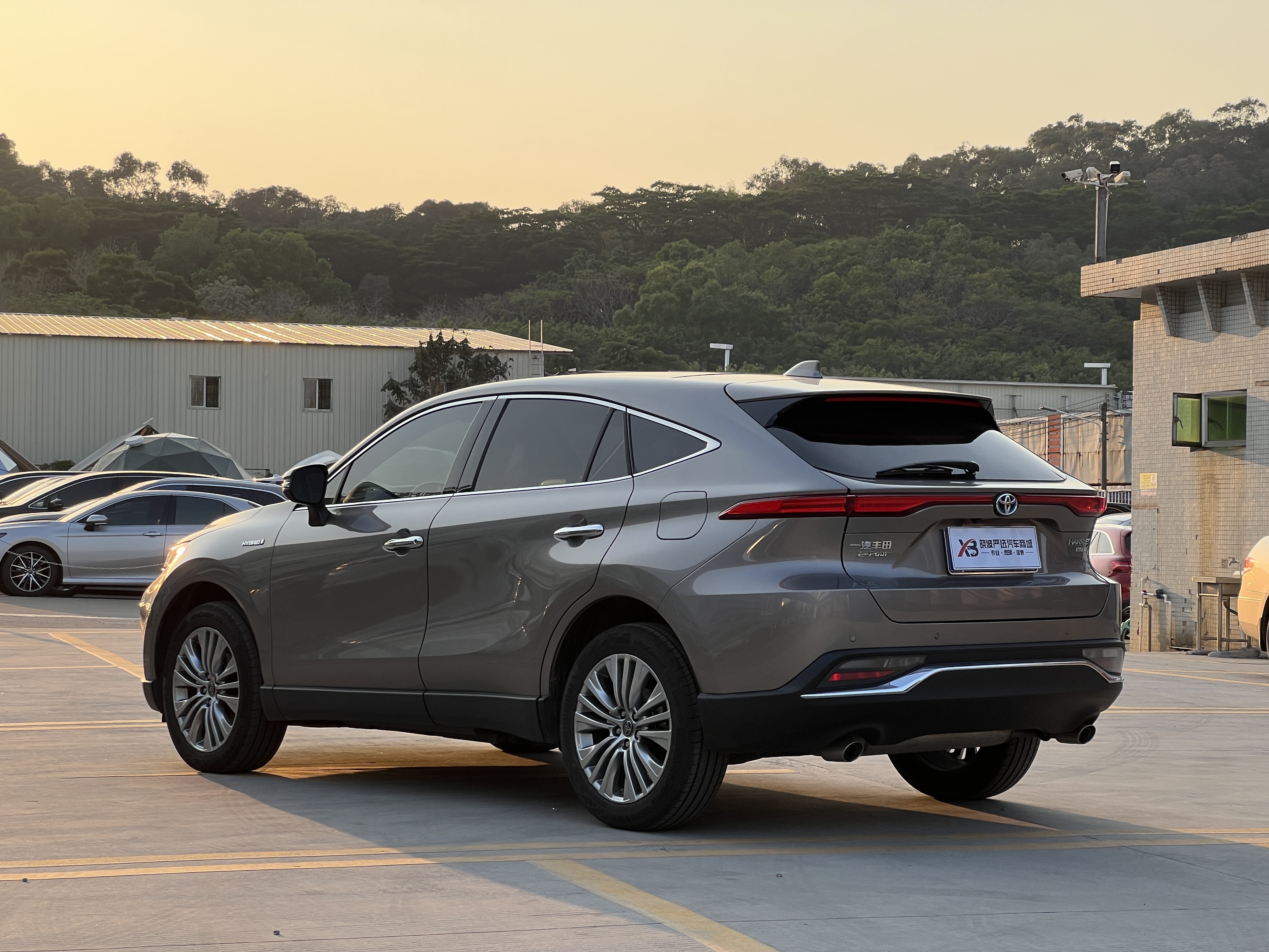 Toyota Harrier 2022 car image #4