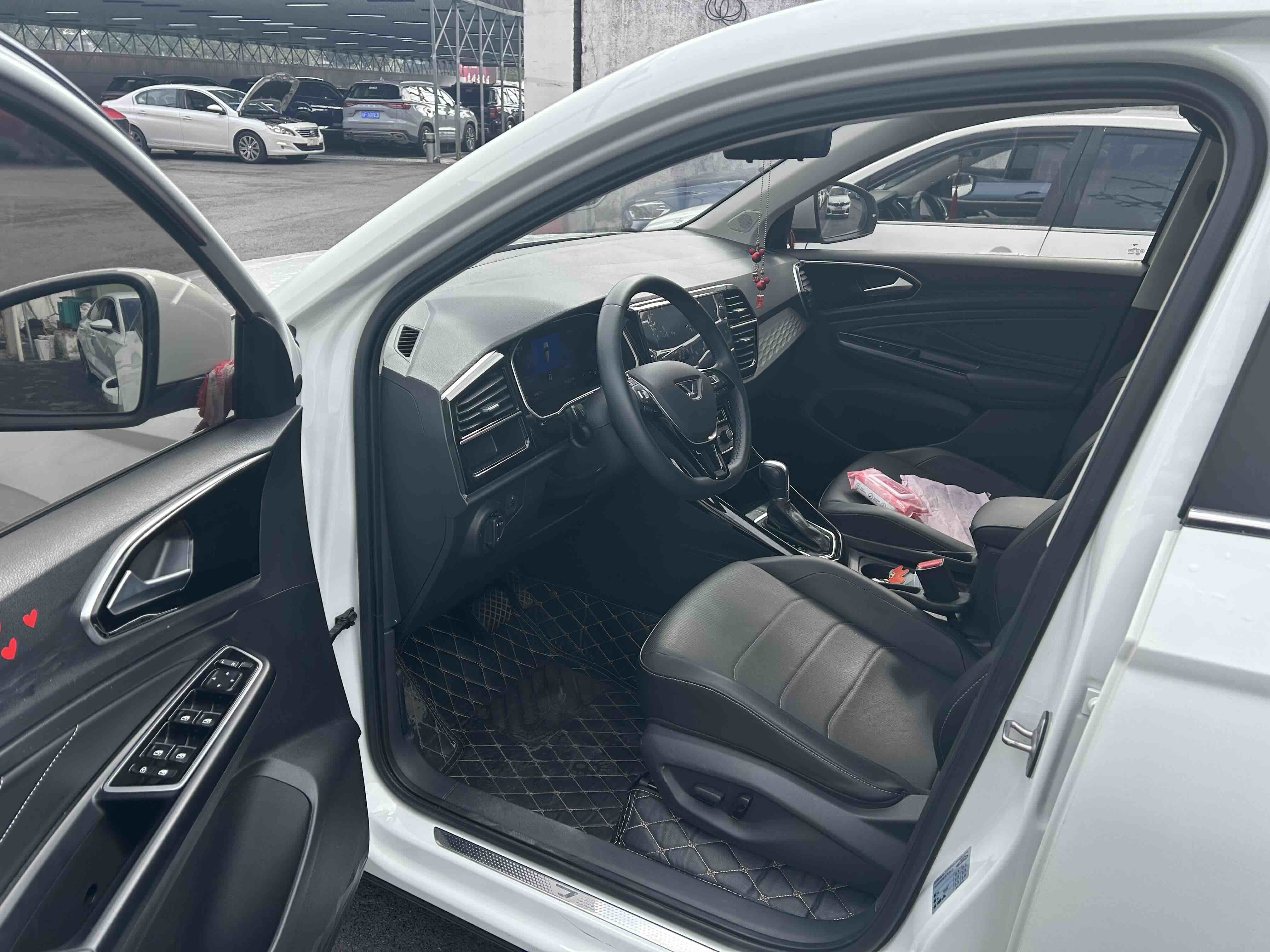 VS5 2021 #4 VS5 2021 car image #4