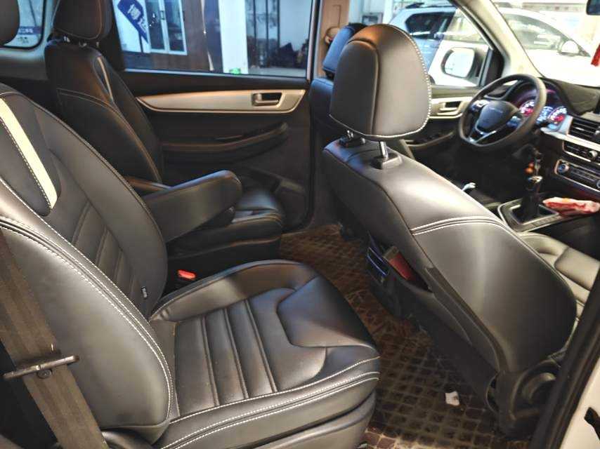 Forthing SX6 2021 car image #4