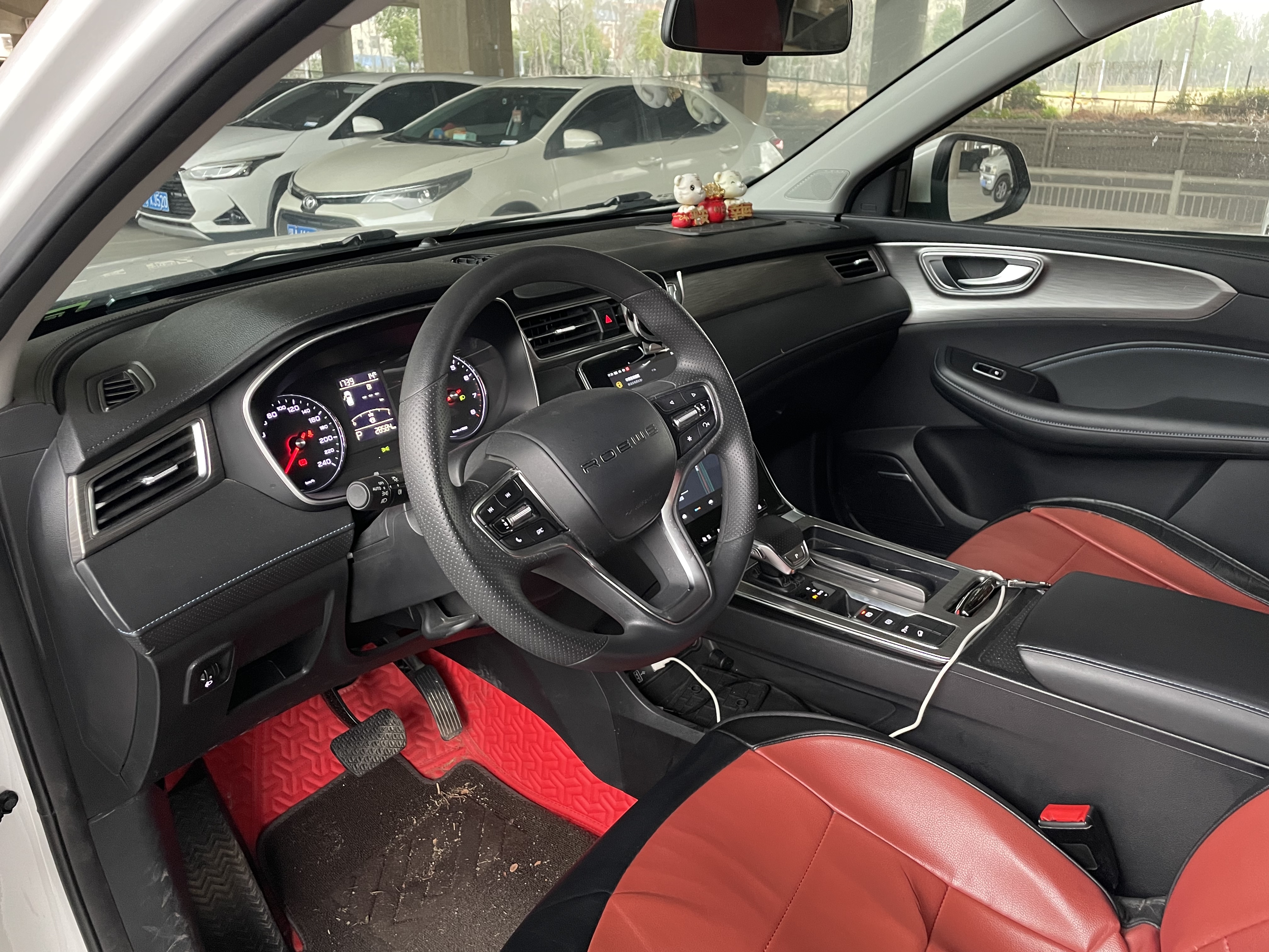 Roewe RX5 2022 изображение автомобиля #4